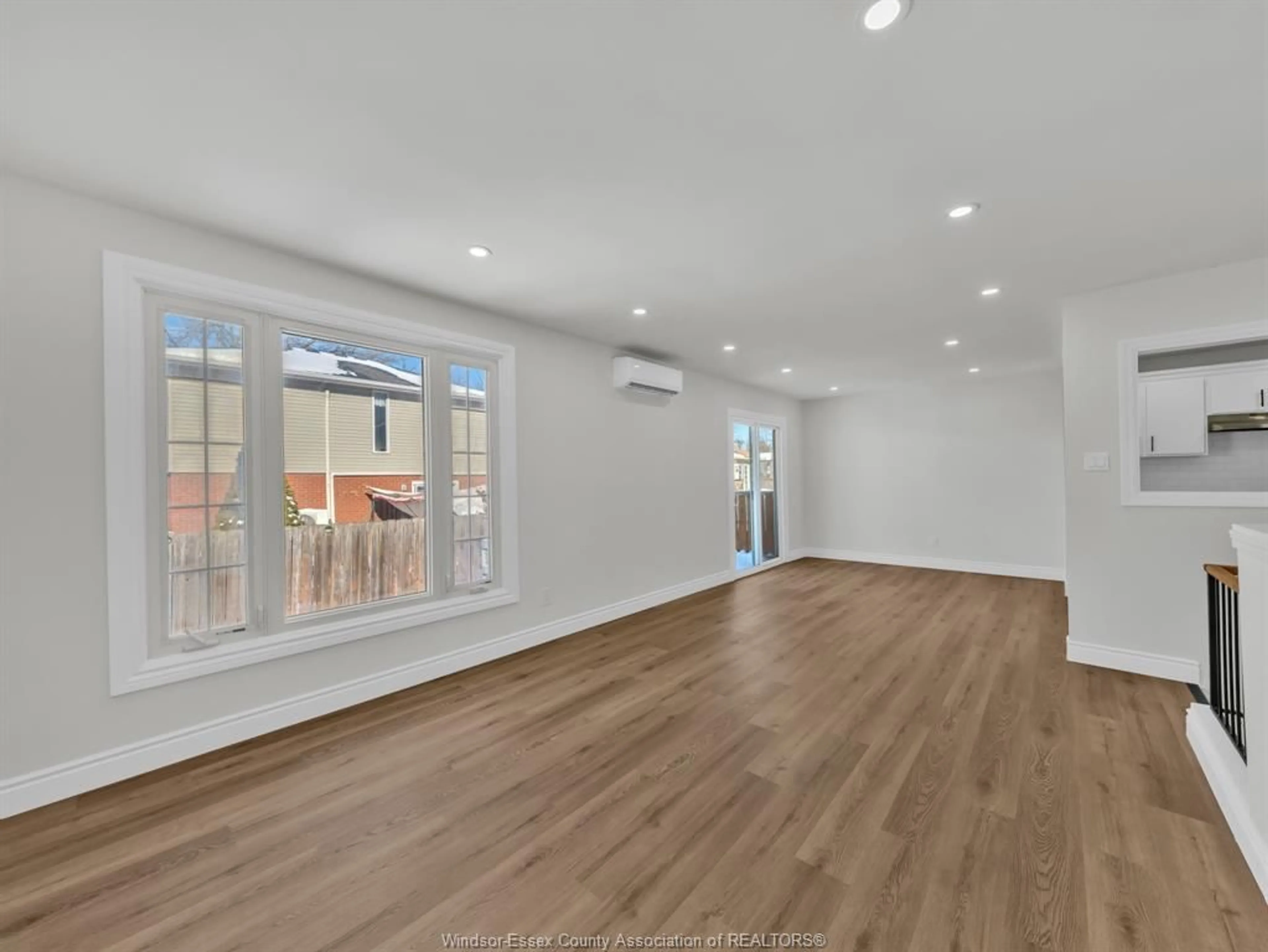 A pic of a room for 8428 DARLINGTON, Windsor Ontario N8S 4M2