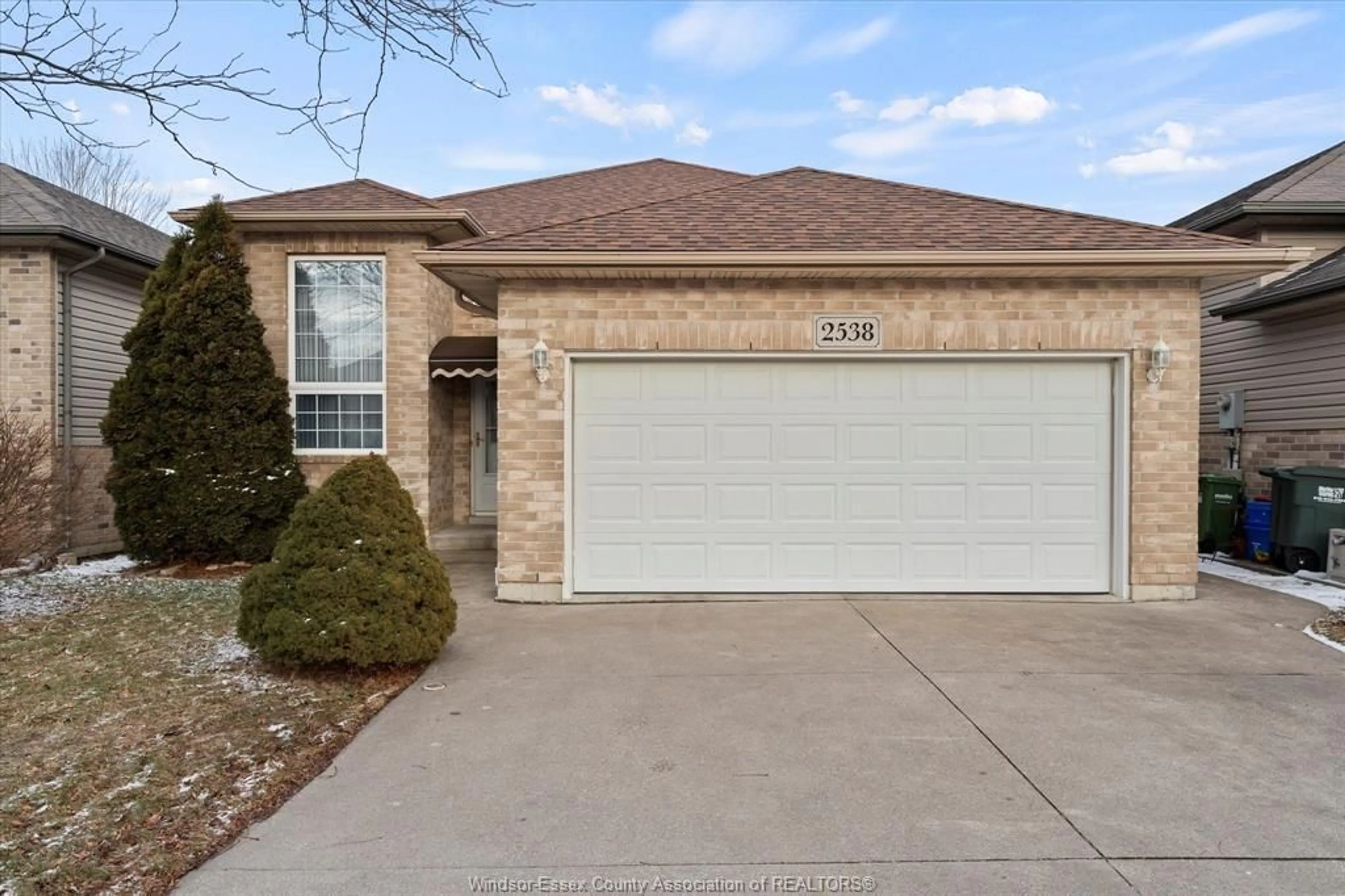 Home with brick exterior material, street for 2538 DUNESHILL, Windsor Ontario N8P 1Y2