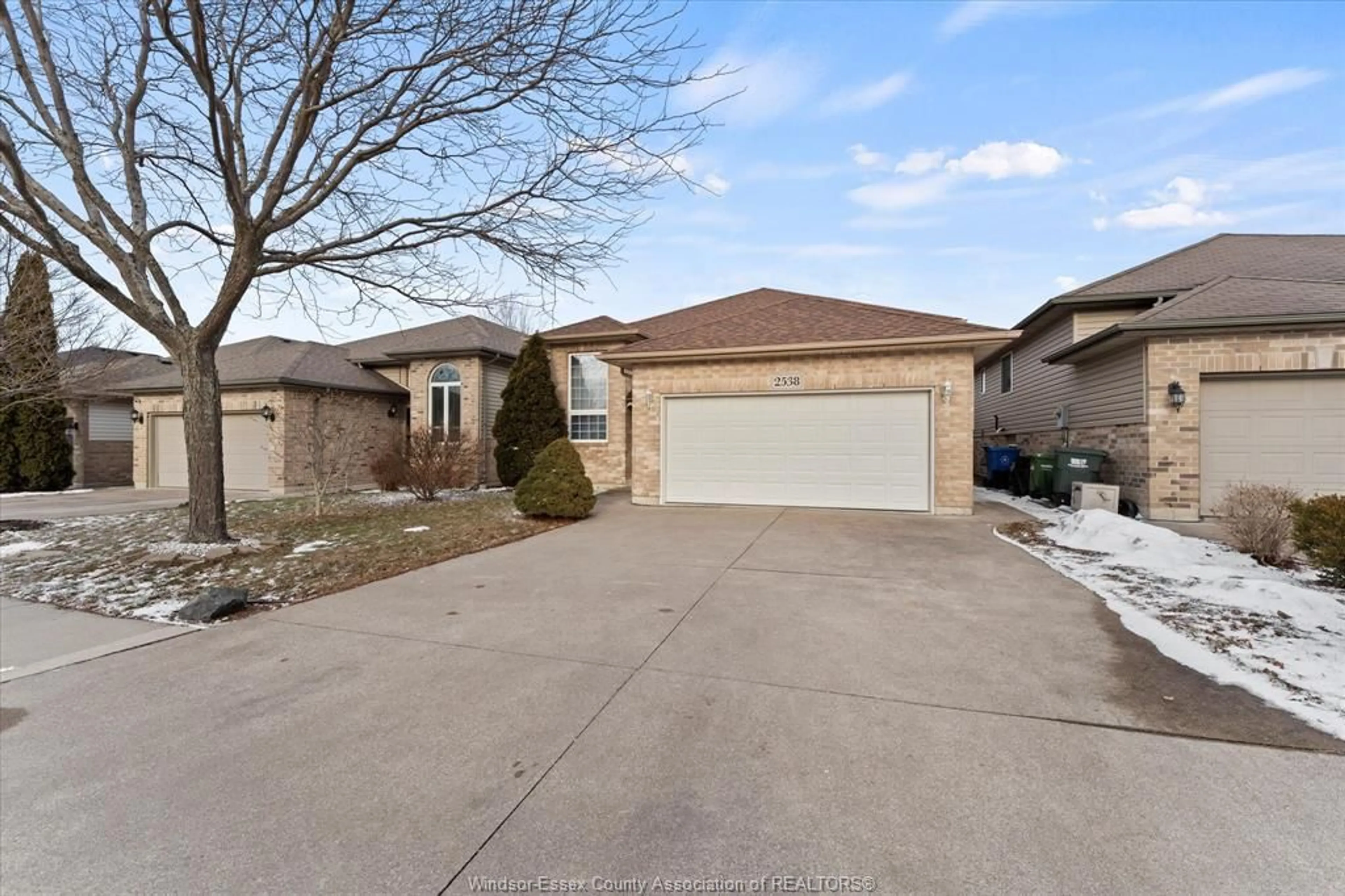 Home with brick exterior material, street for 2538 DUNESHILL, Windsor Ontario N8P 1Y2