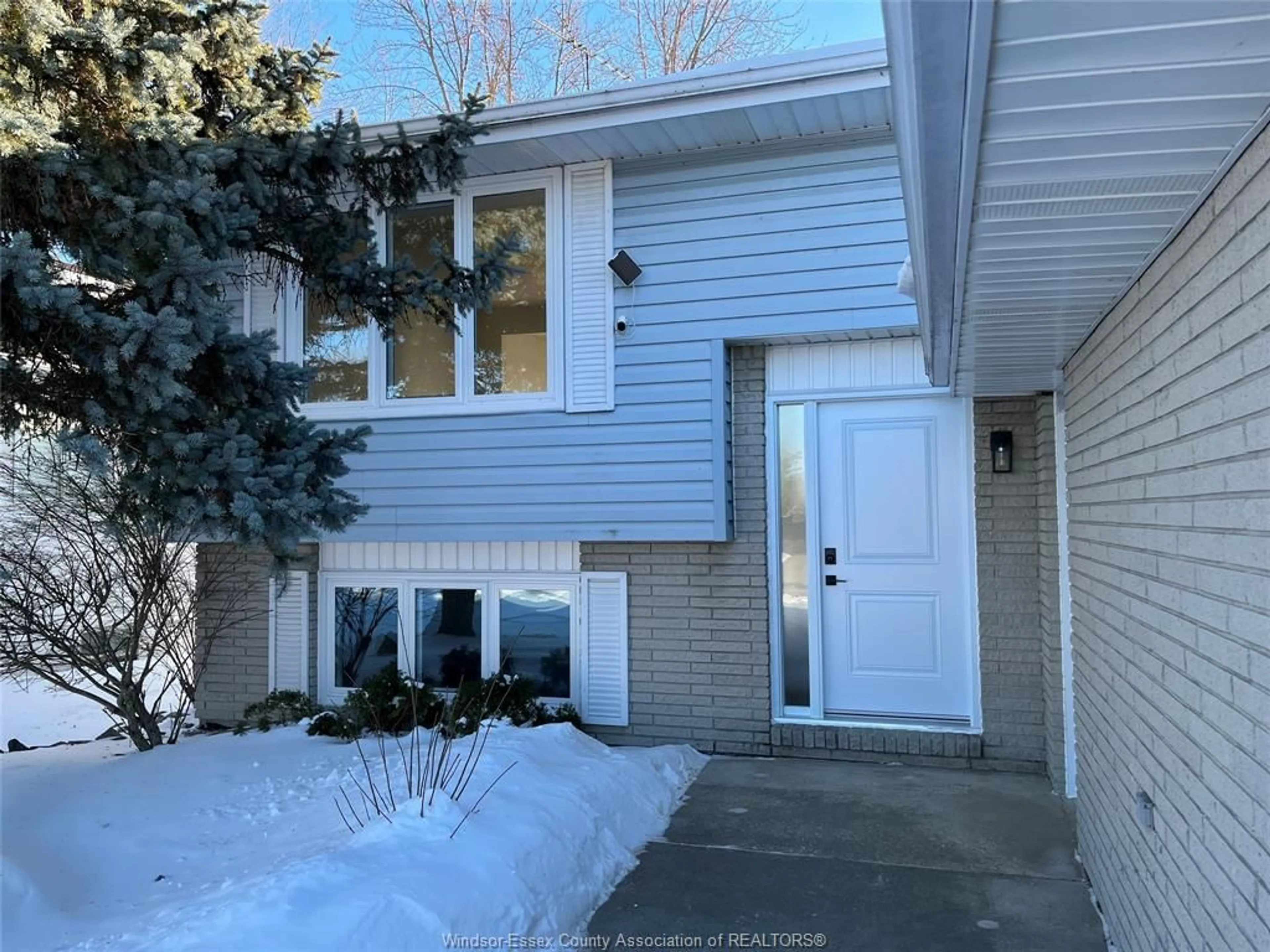 Unknown for 478 DESJARDINS St, Lakeshore Ontario N8L 0N1