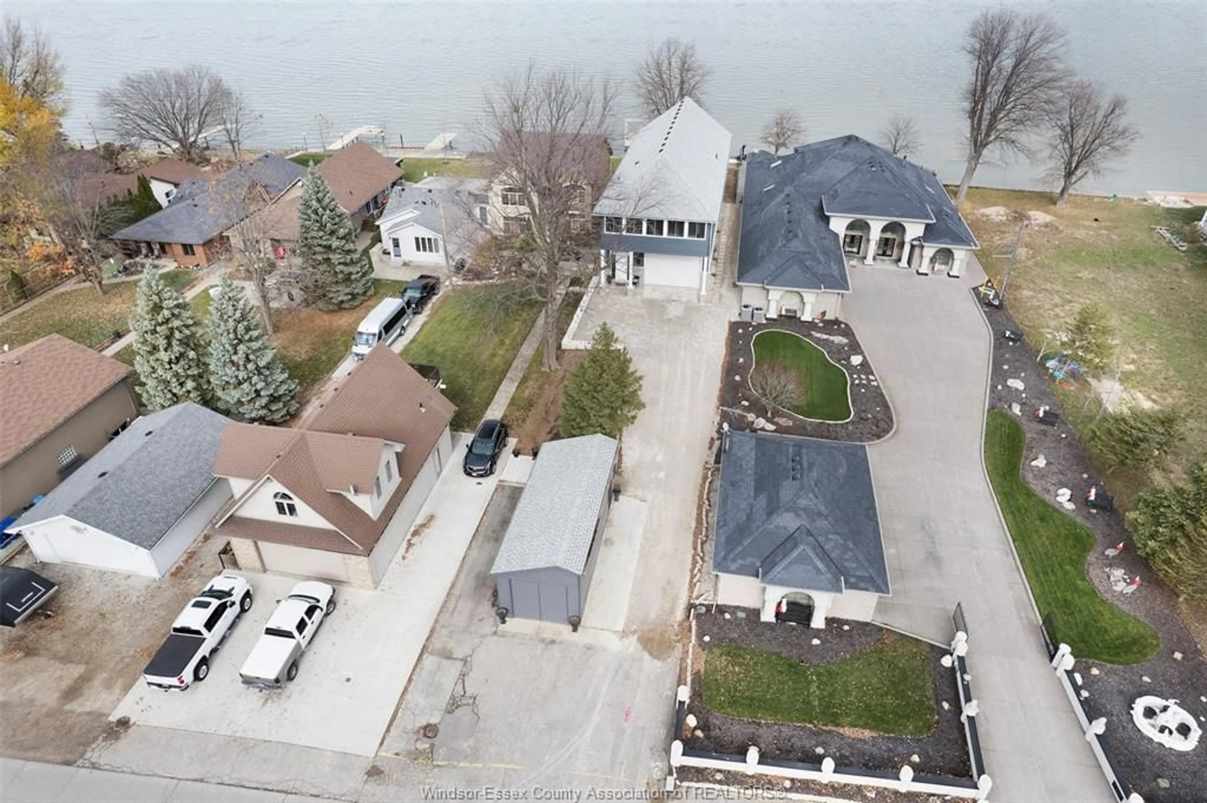 A pic from outside/outdoor area/front of a property/back of a property/a pic from drone, street for 1696 CAILLE Ave, Lakeshore Ontario N0R 1A0