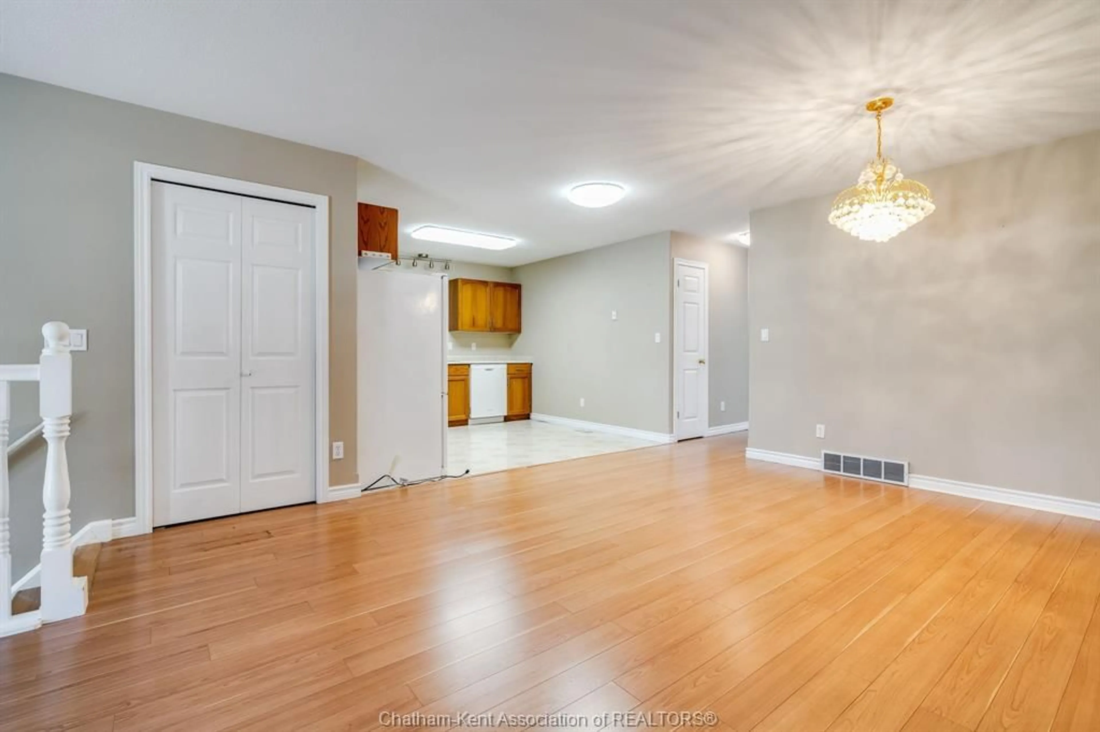 Unknown for 54A Queen St, Tilbury Ontario N0P 2L0