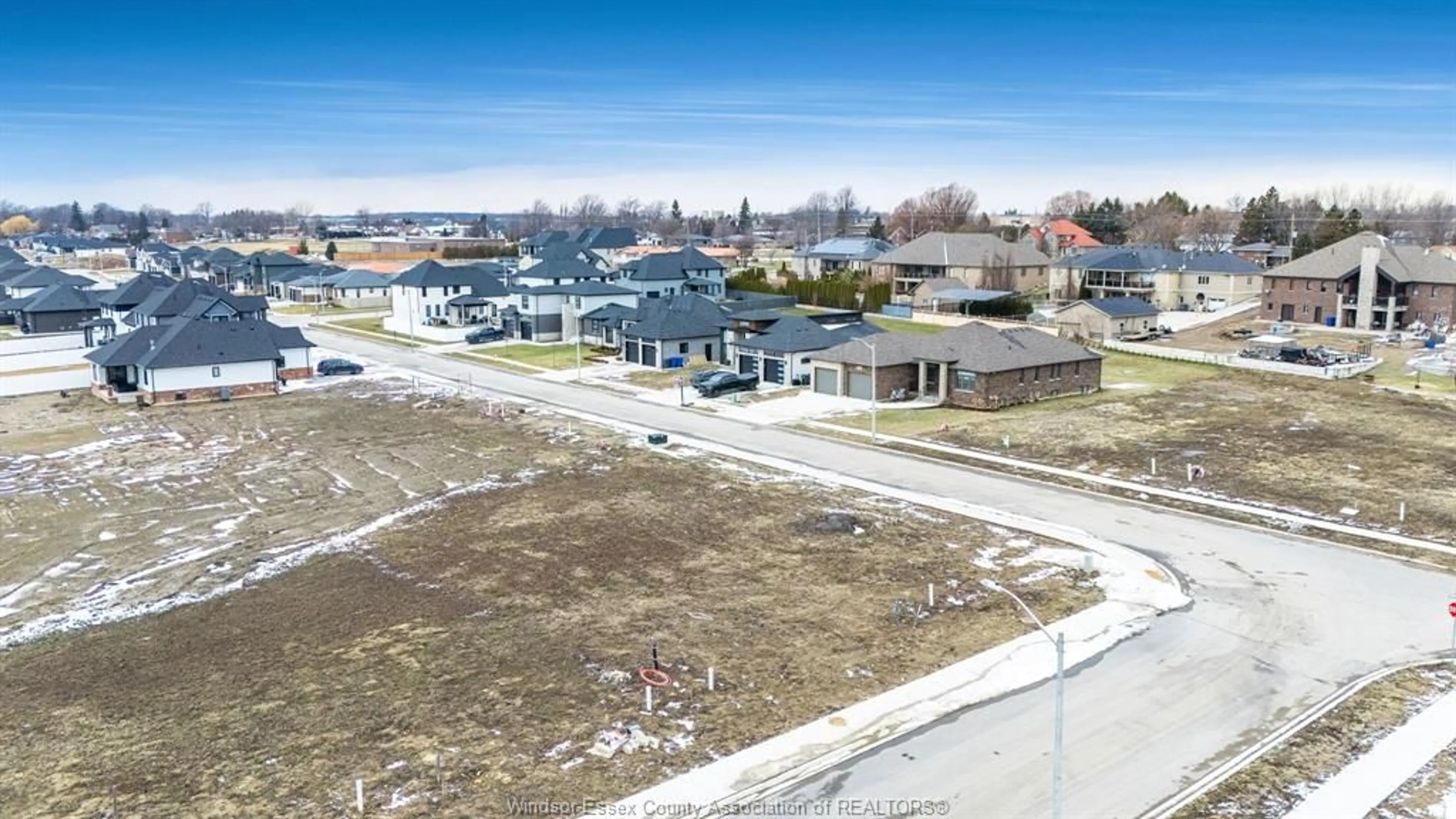 A pic from outside/outdoor area/front of a property/back of a property/a pic from drone, unknown for 1875 Molise Blvd, Kingsville Ontario N0P 2G0