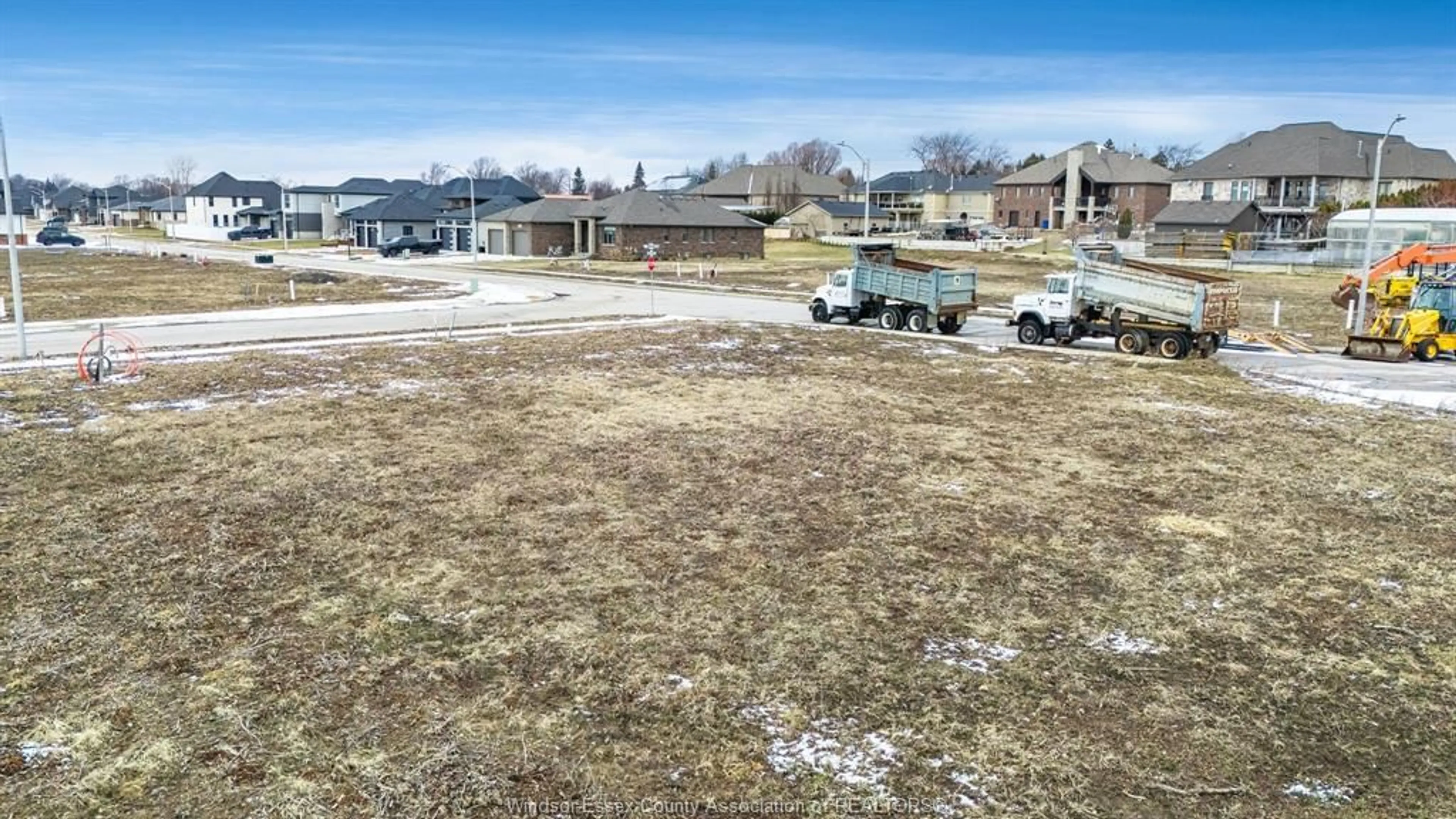 A pic from outside/outdoor area/front of a property/back of a property/a pic from drone, unknown for 1876 Molise Blvd, Kingsville Ontario N0P 2G0