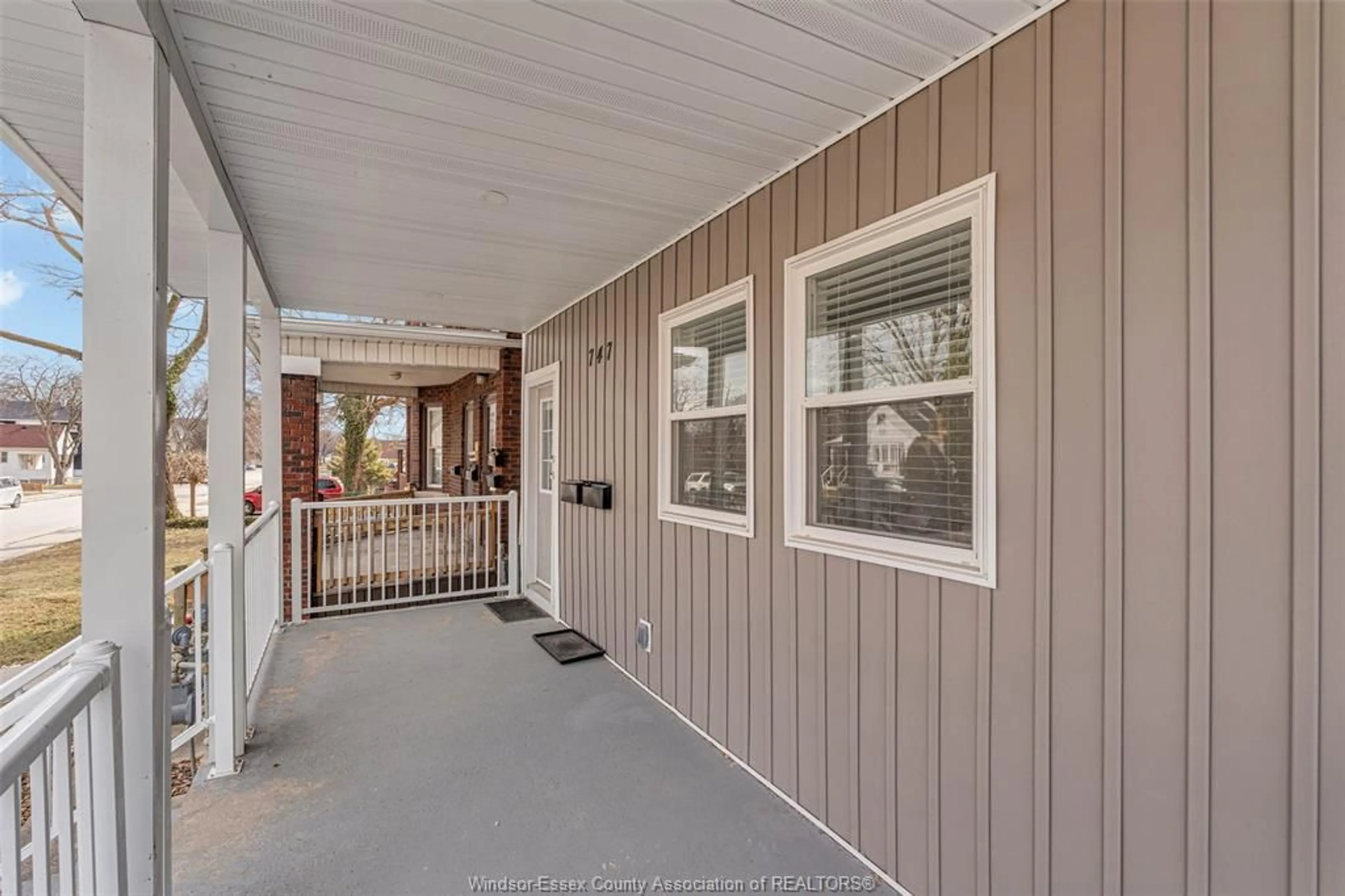 Unknown for 747 Windsor, Windsor Ontario N9A 1J8