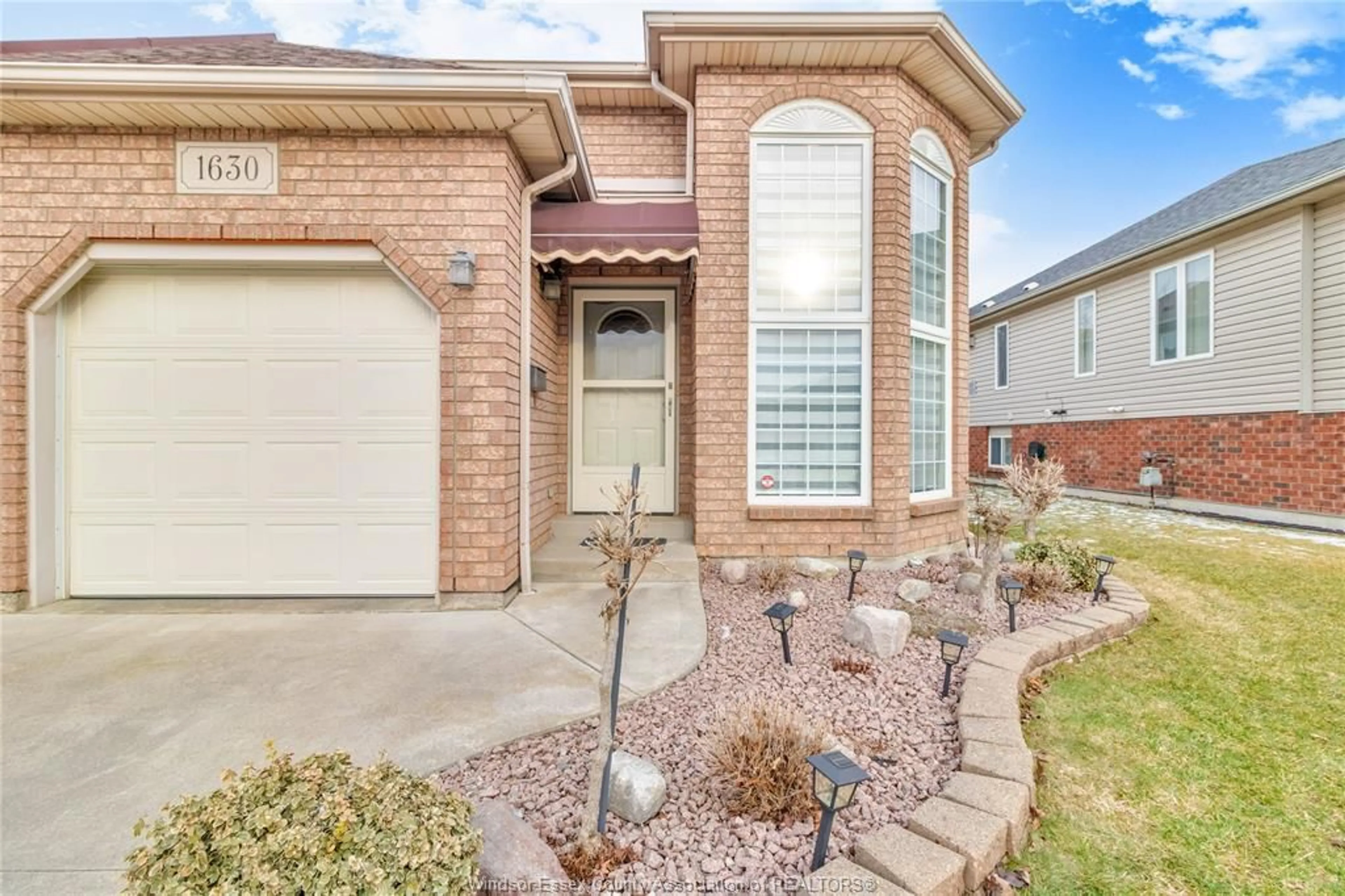 Home with brick exterior material, street for 1630 DUROCHER Dr, LaSalle Ontario N9H 2N1