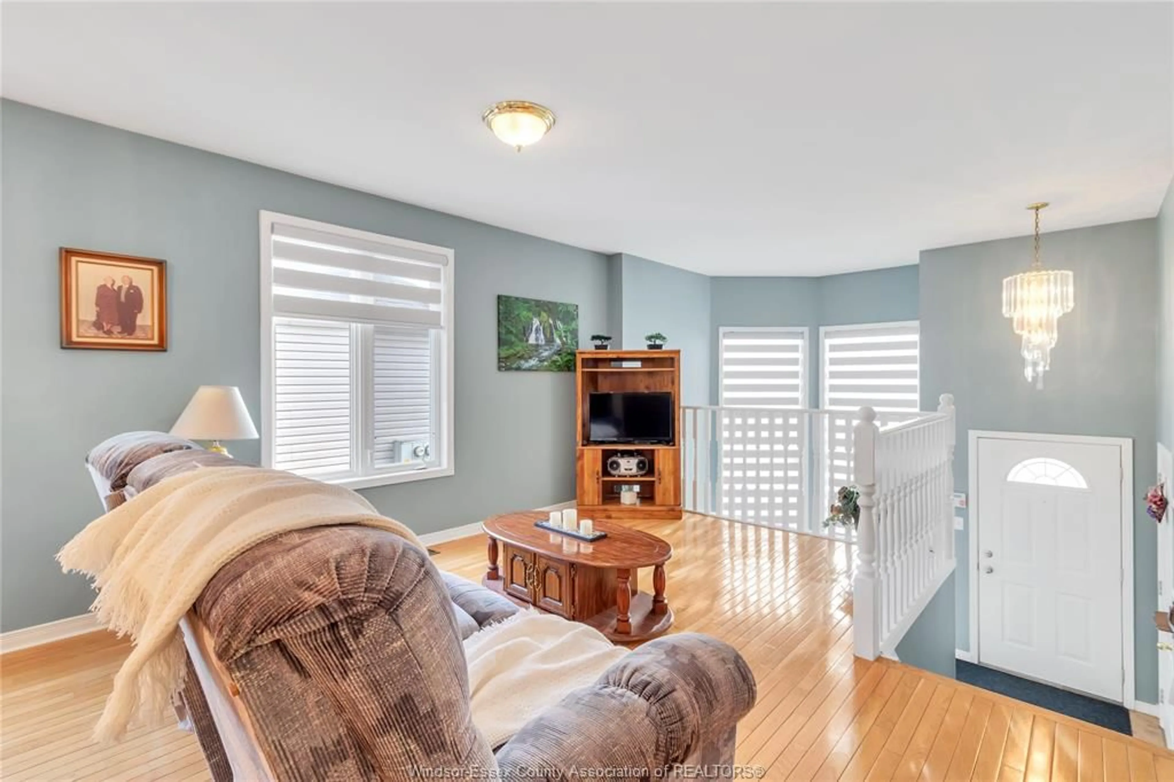 Living room with furniture, unknown for 1630 DUROCHER Dr, LaSalle Ontario N9H 2N1