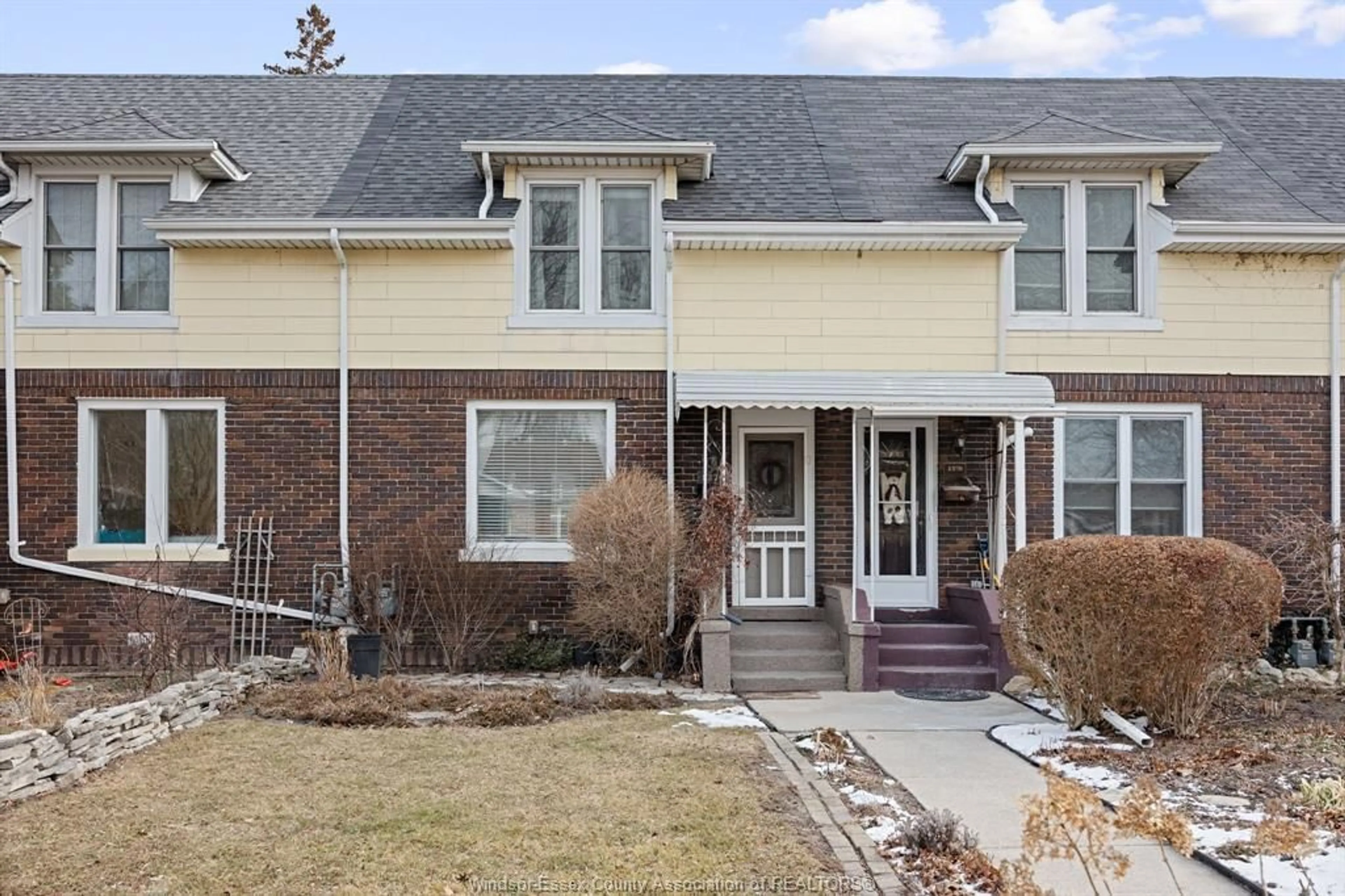 Home with brick exterior material, street for 1276 ARGYLE, Windsor Ontario N8Y 3K4