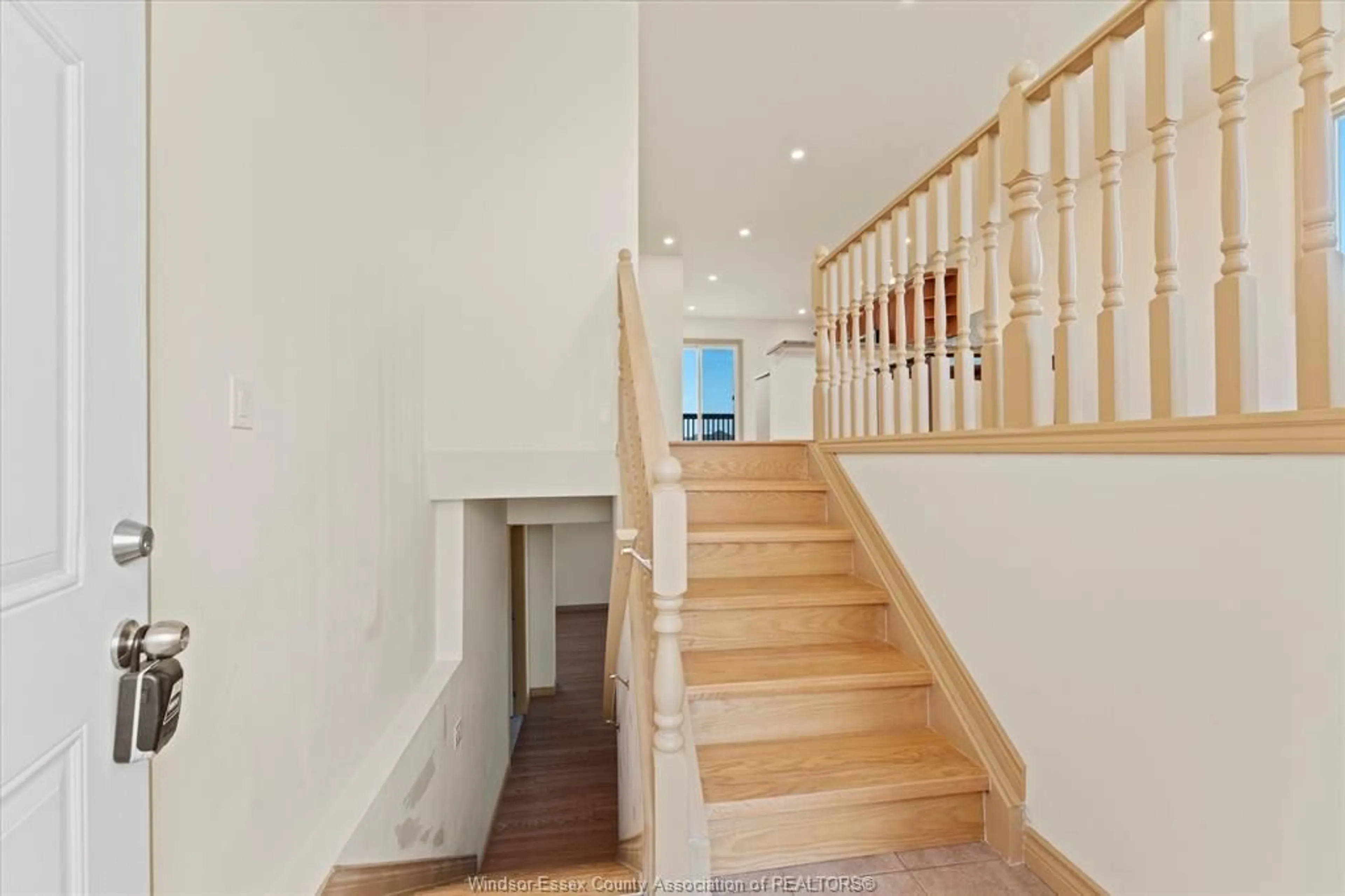 Stairs for 4511 SASSAFRAS, Windsor Ontario N9G 3C9