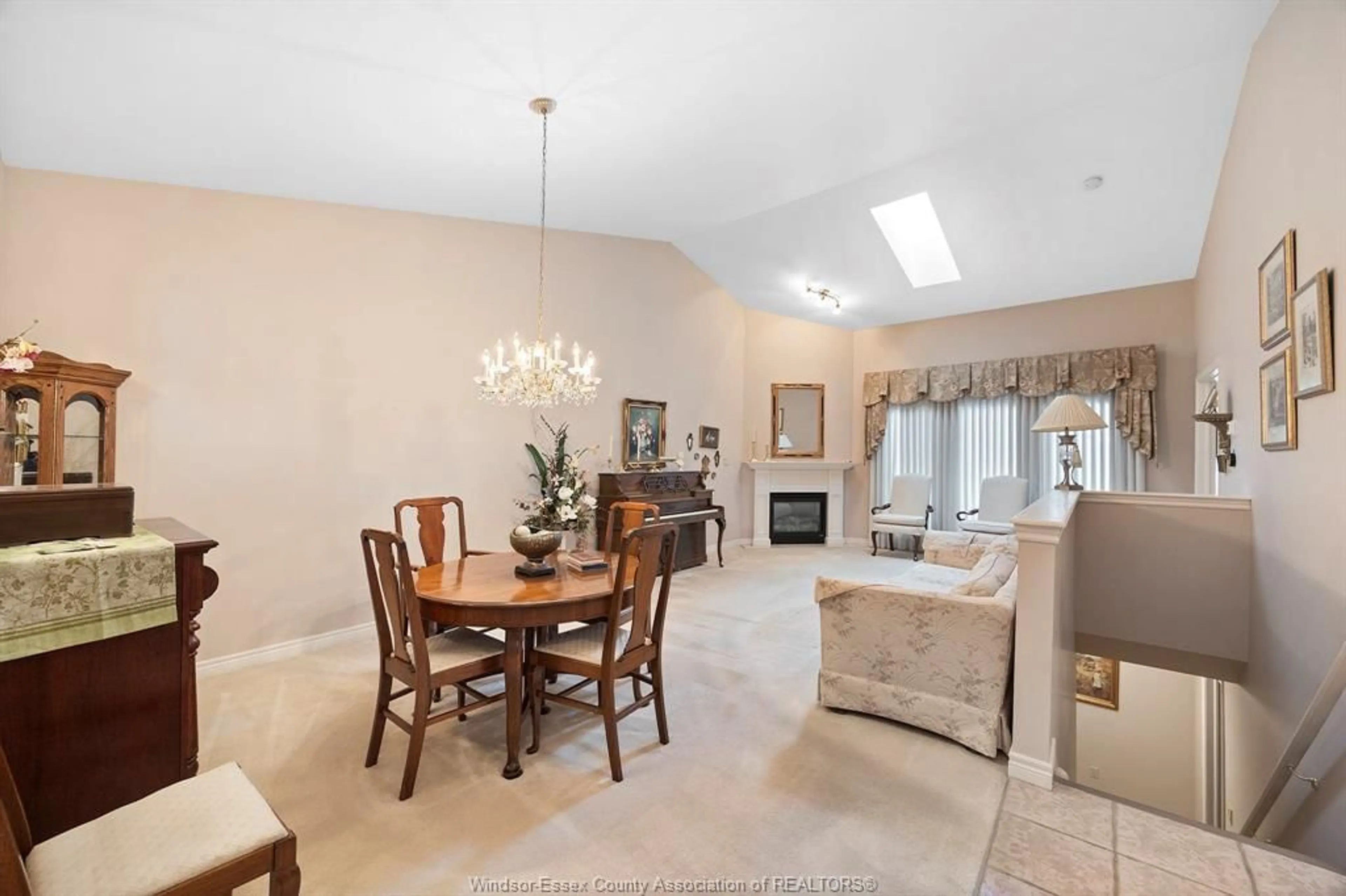 Dining room, ceramic/tile floor for 338 SADDLE Lane, Kingsville Ontario N9Y 4A6