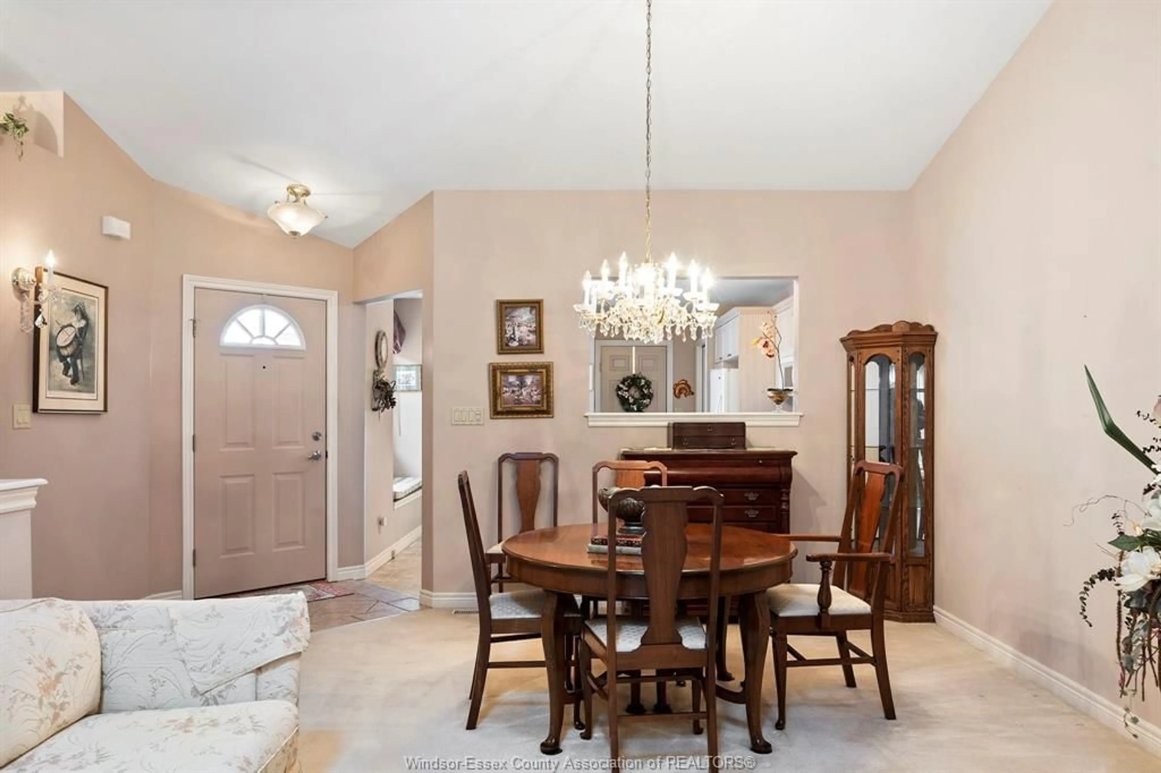 Dining room, ceramic/tile floor for 338 SADDLE Lane, Kingsville Ontario N9Y 4A6