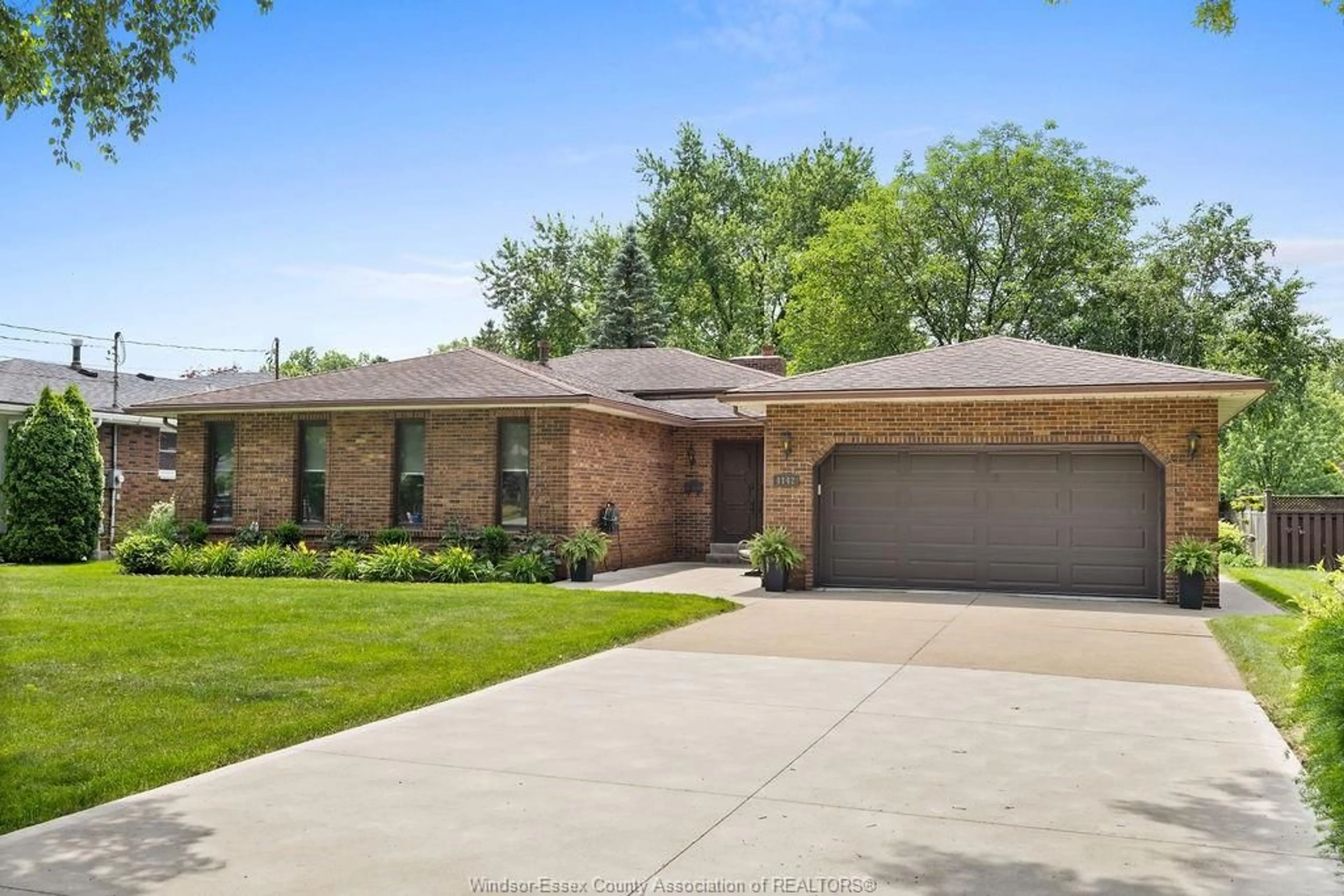 Home with brick exterior material, street for 1142 REAUME, LaSalle Ontario N9J 1C1