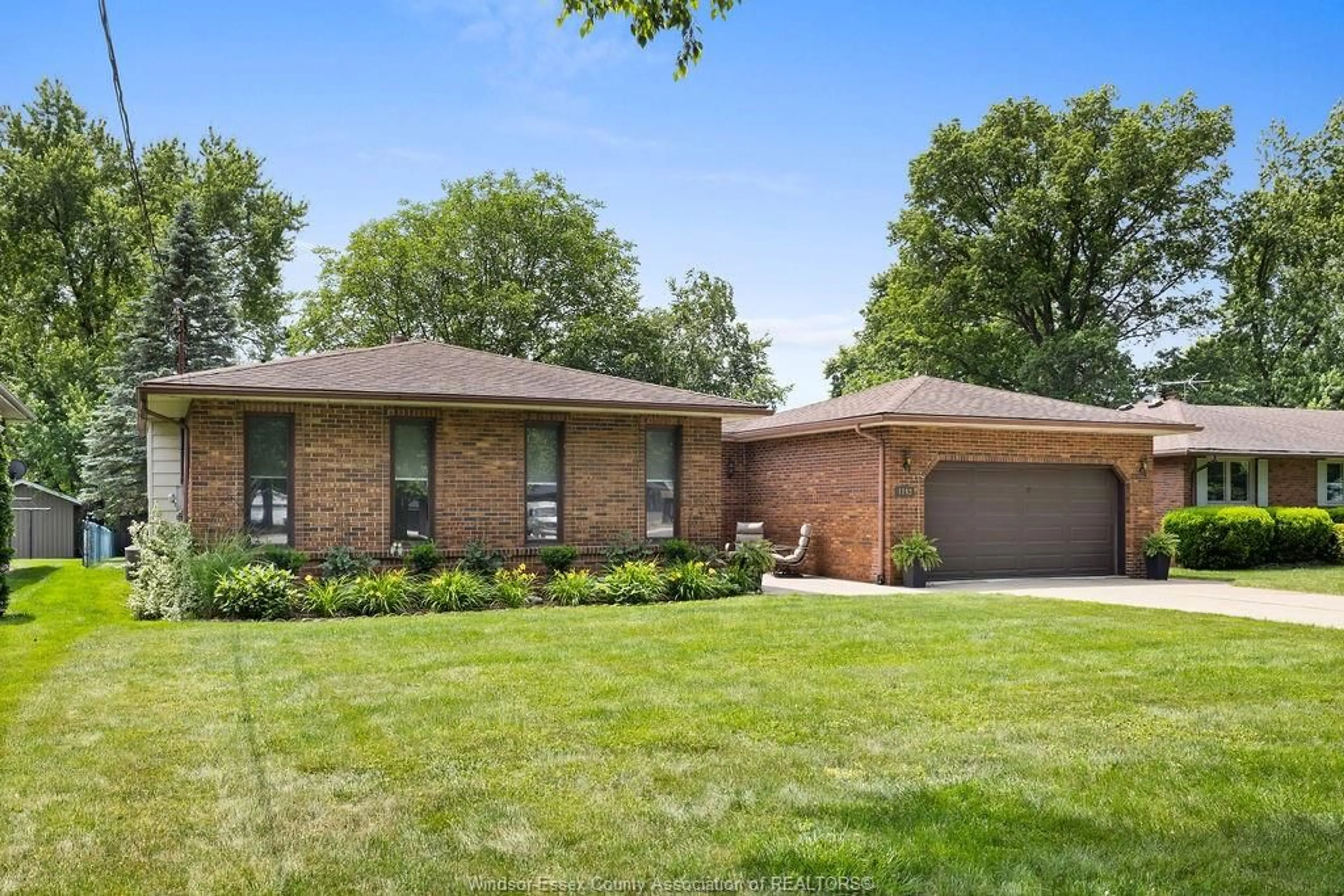 Home with brick exterior material, street for 1142 REAUME, LaSalle Ontario N9J 1C1