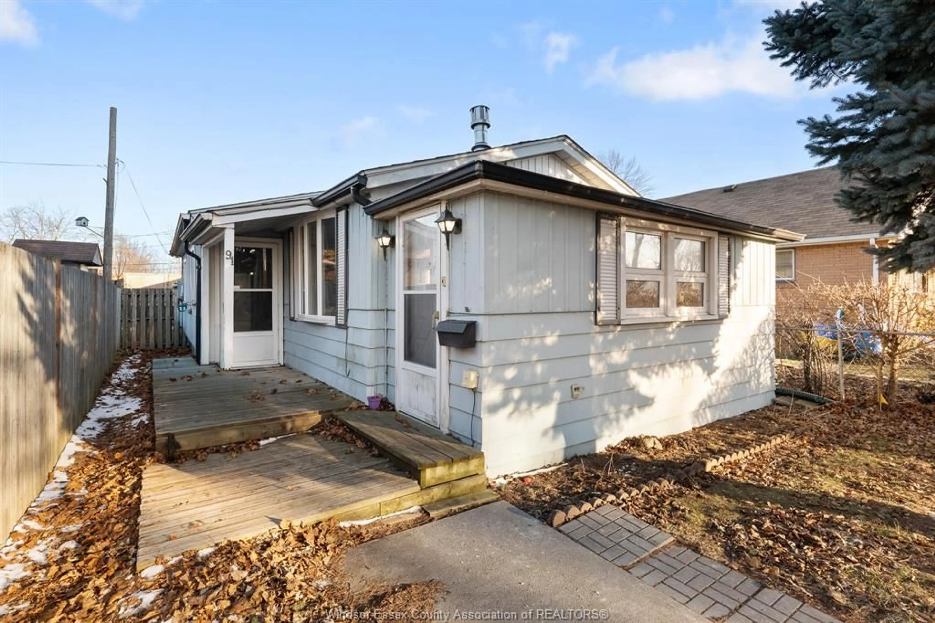 Home with vinyl exterior material, street for 91 Balaclava St, Amherstburg Ontario N9V 2G7