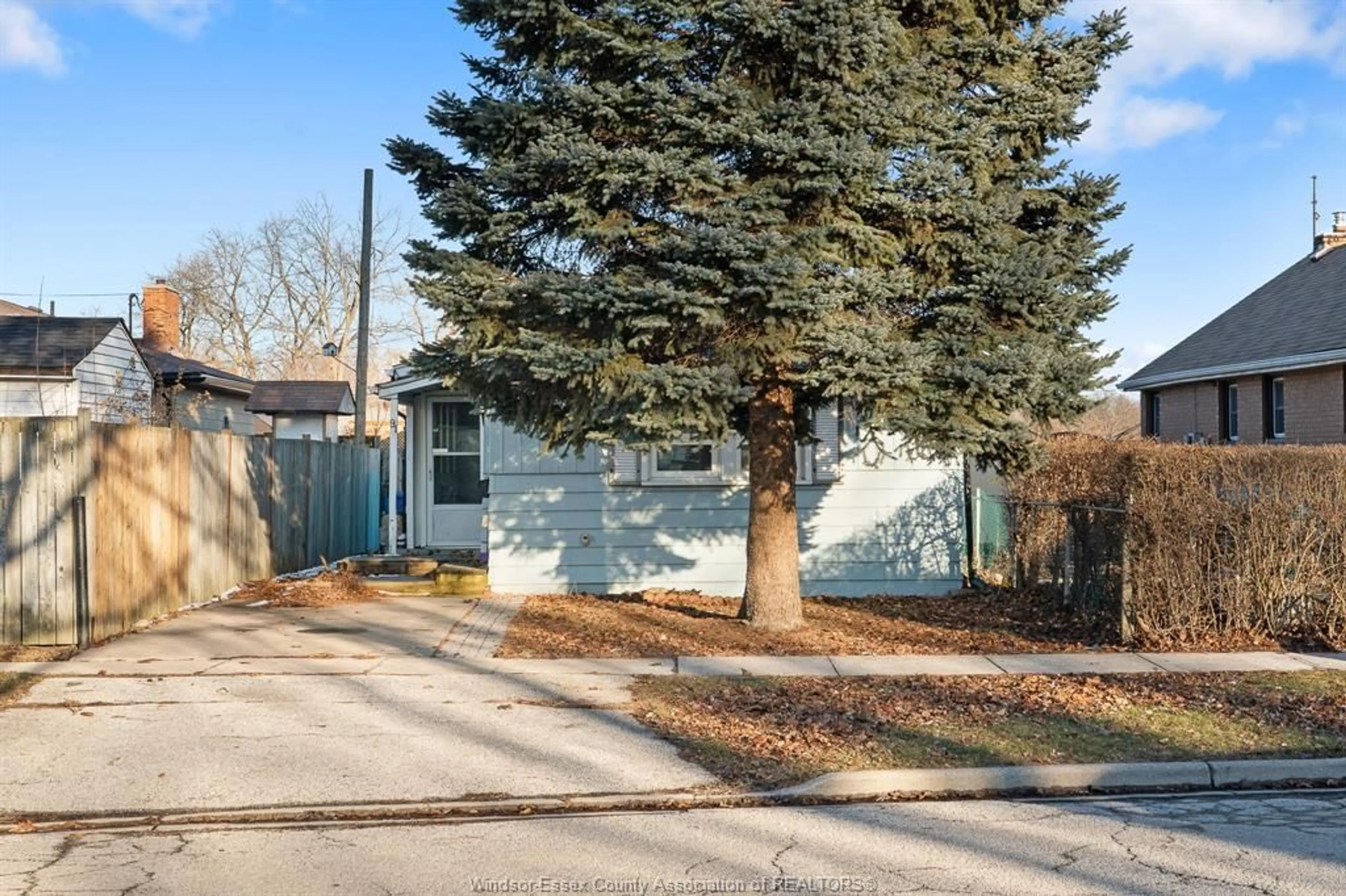 Unknown for 91 Balaclava St, Amherstburg Ontario N9V 2G7