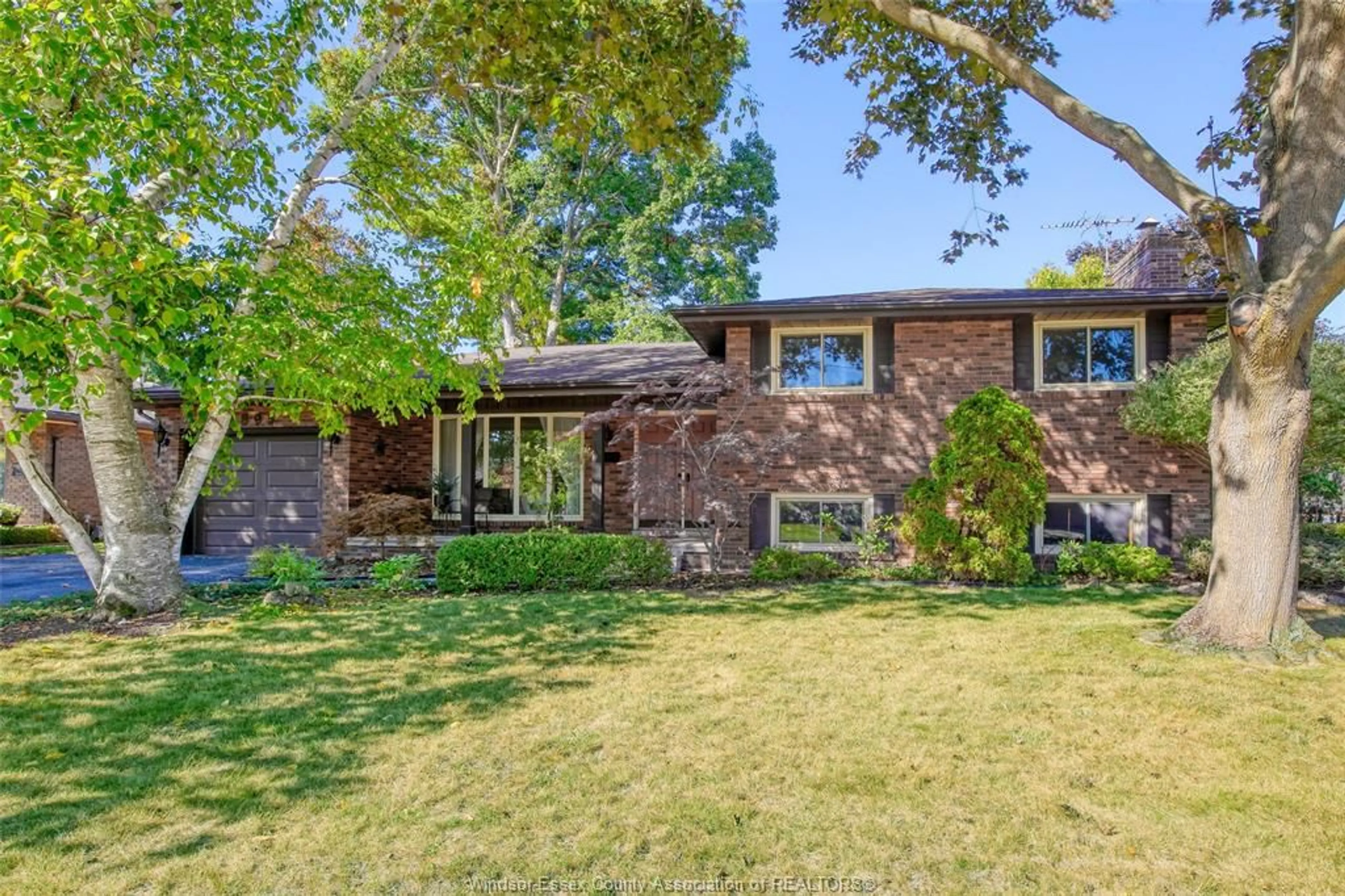 Home with brick exterior material, street for 5895 NINTH St, LaSalle Ontario N9H 1Y7