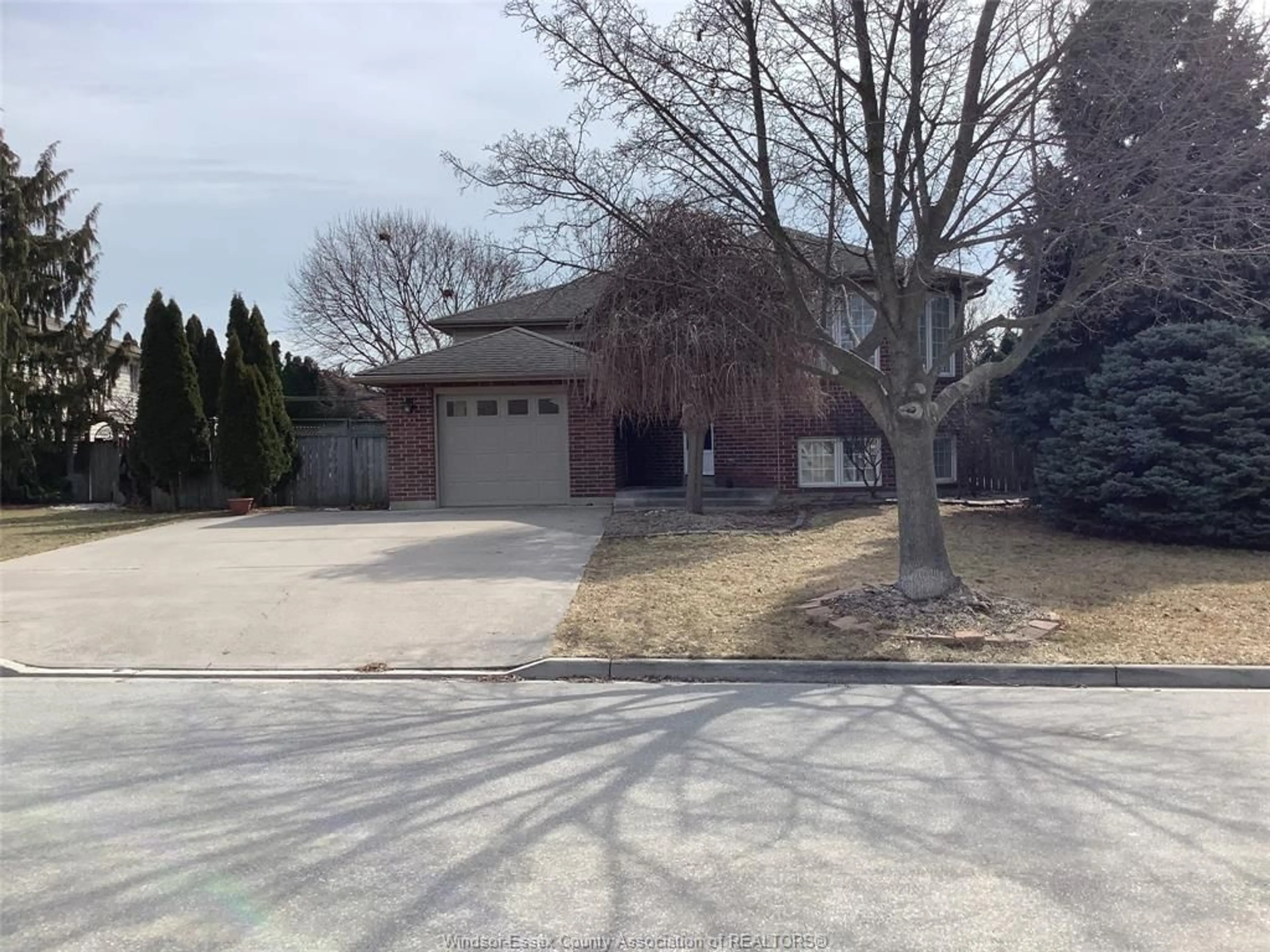 Unknown for 342 THORN RIDGE Cres, Amherstburg Ontario N9V 3X4