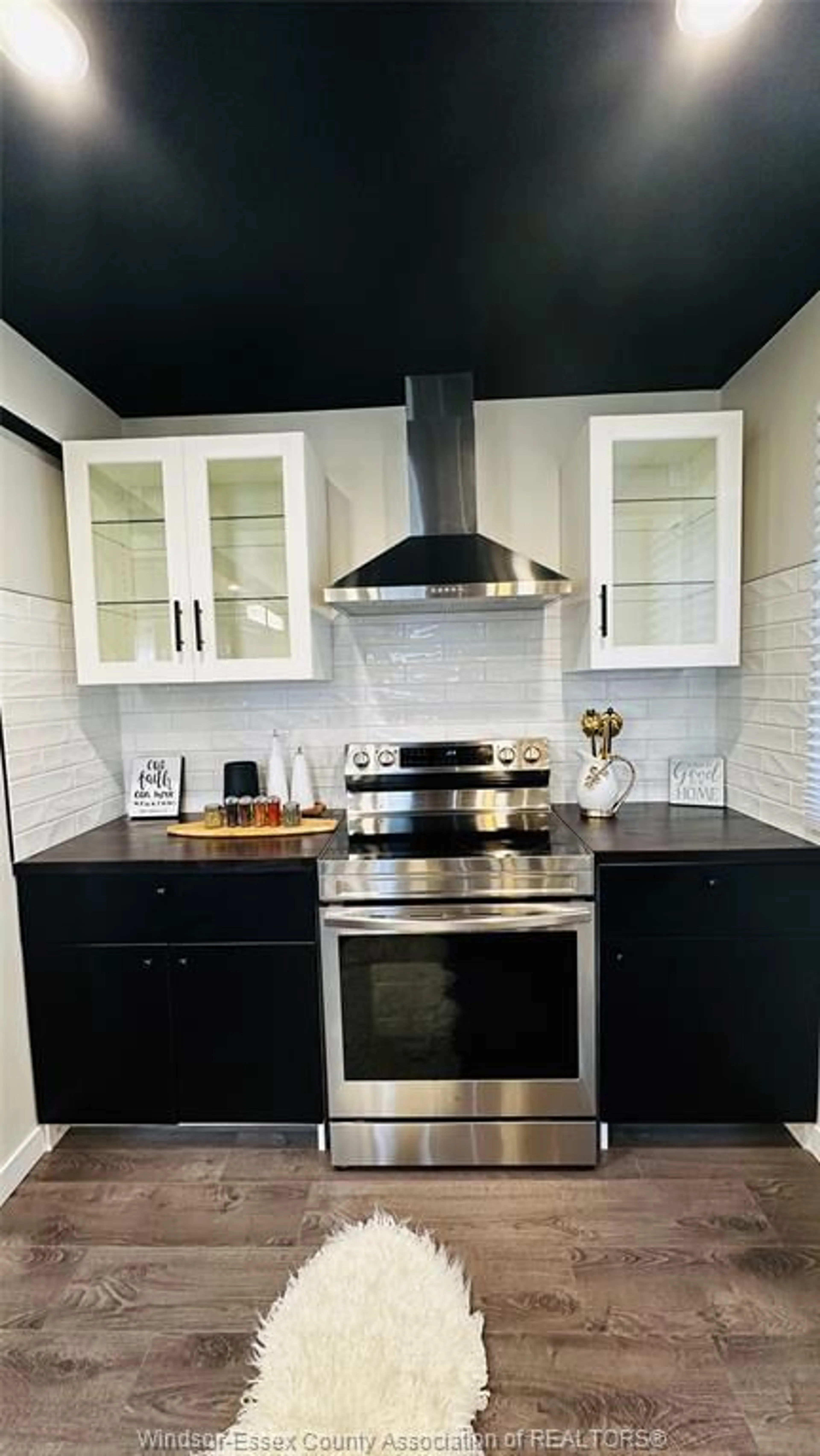 Contemporary kitchen, ceramic/tile floor for 3519 TECUMSEH Rd, Windsor Ontario N9C 2B6