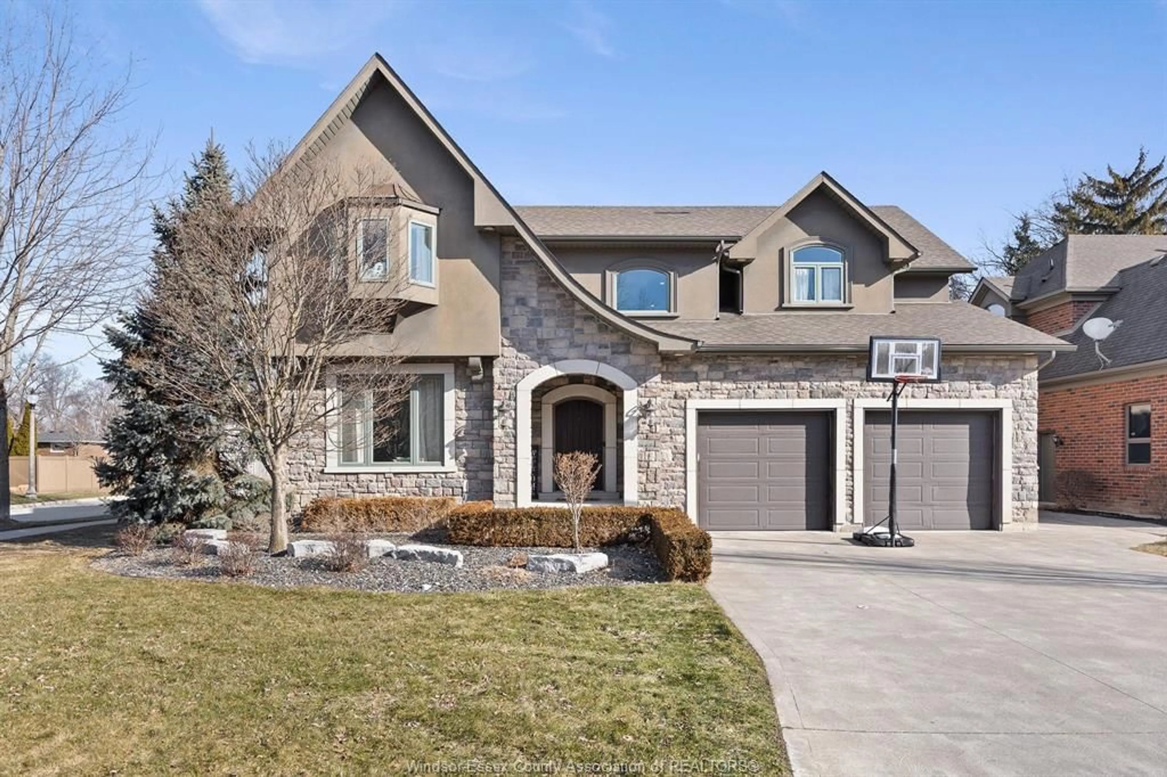 Home with brick exterior material, street for 1205 DEERVIEW, LaSalle Ontario N9J 0A2