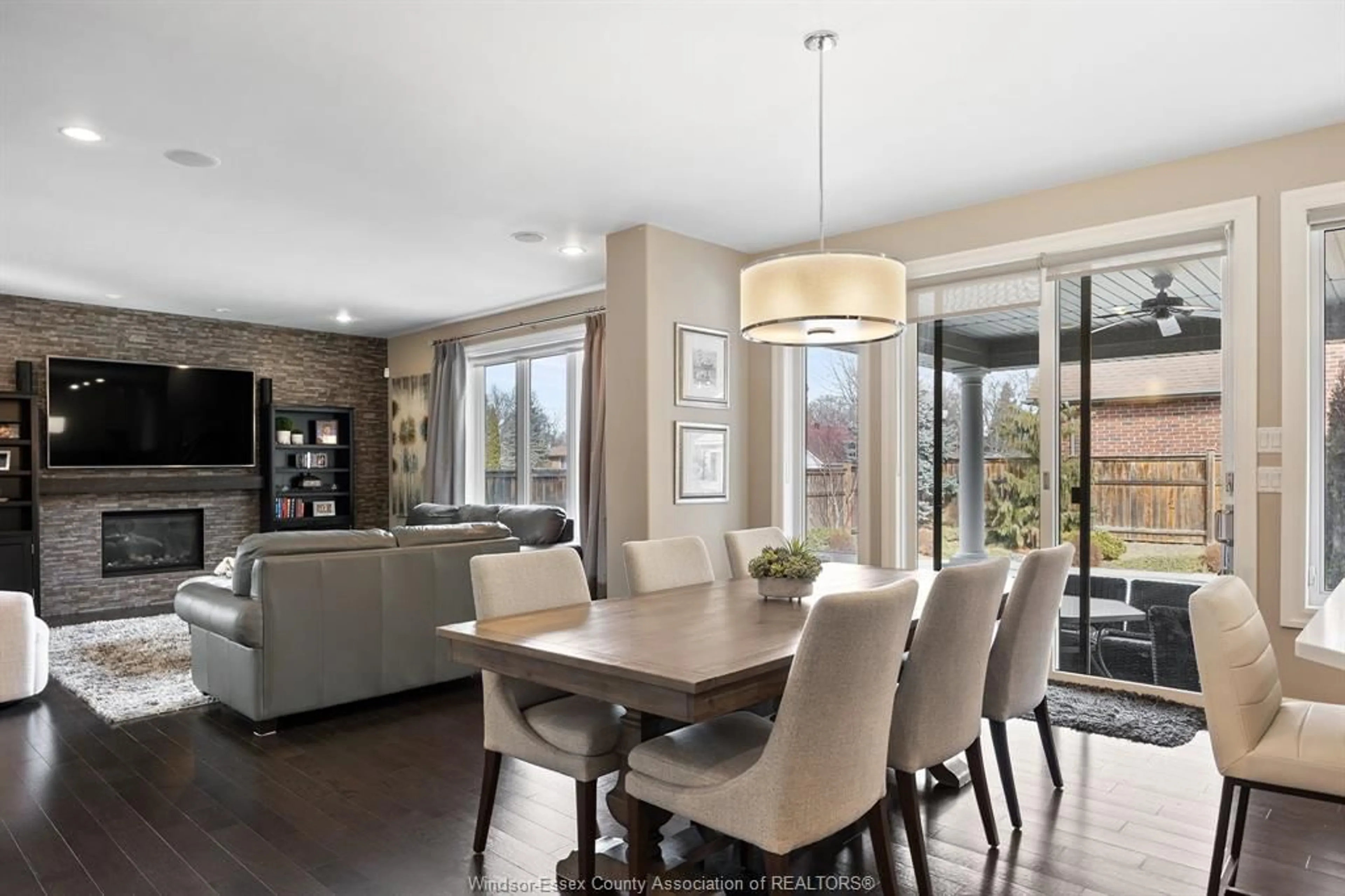 Dining room, wood/laminate floor for 1205 DEERVIEW, LaSalle Ontario N9J 0A2