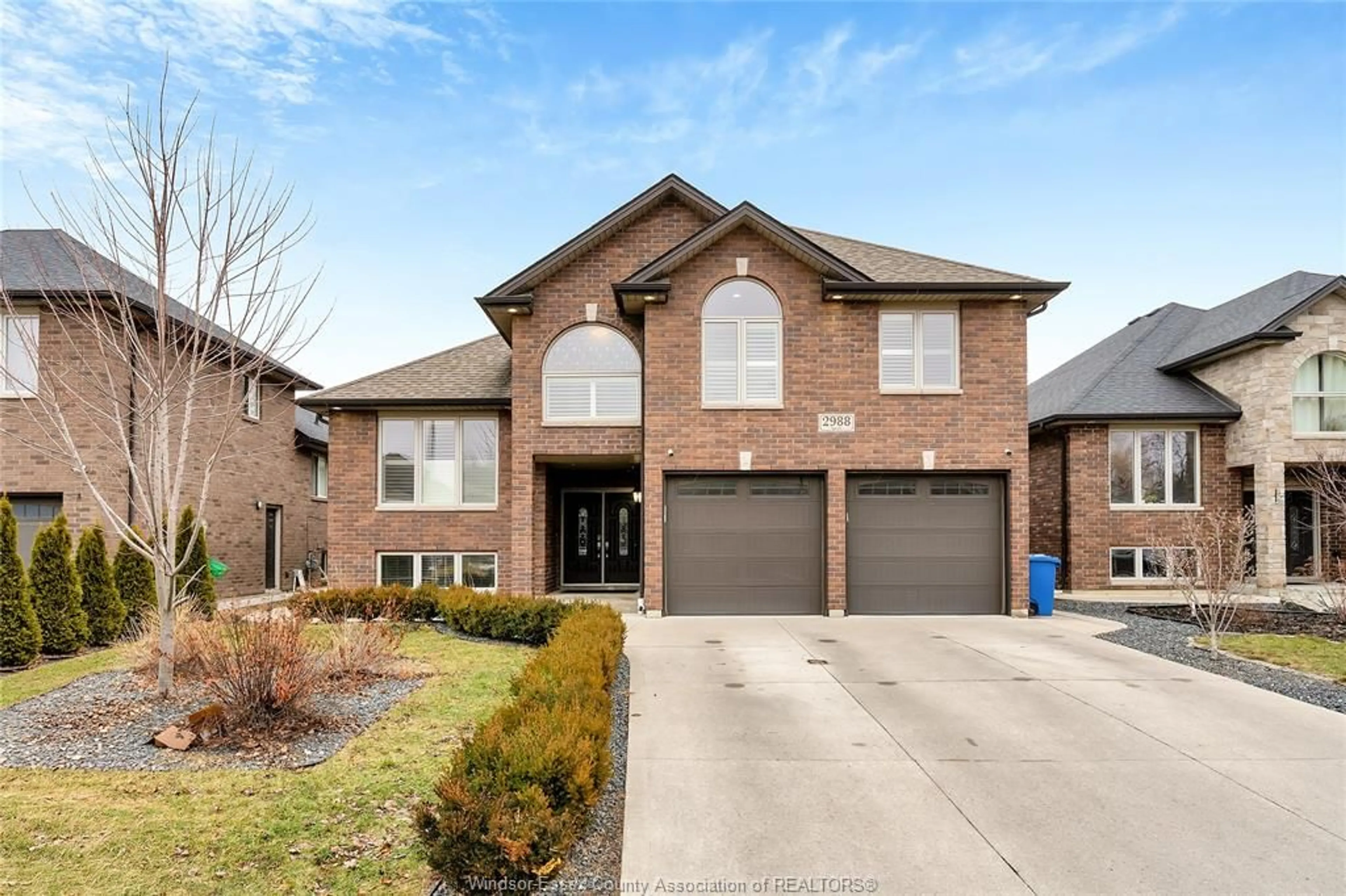 Home with brick exterior material, street for 2988 RUTH Rd, Windsor Ontario N8R 2K7