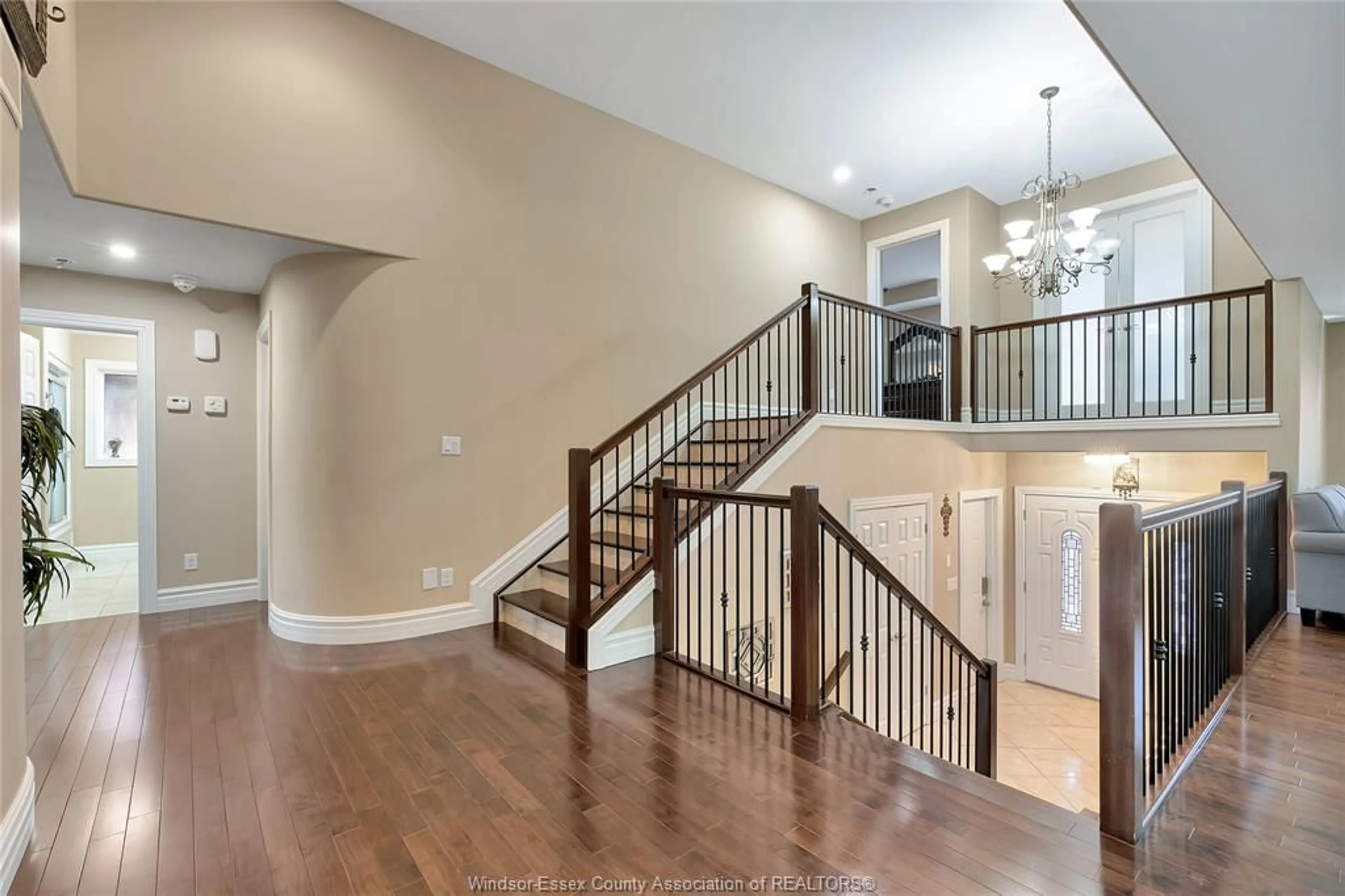 Unknown for 2988 RUTH Rd, Windsor Ontario N8R 2K7