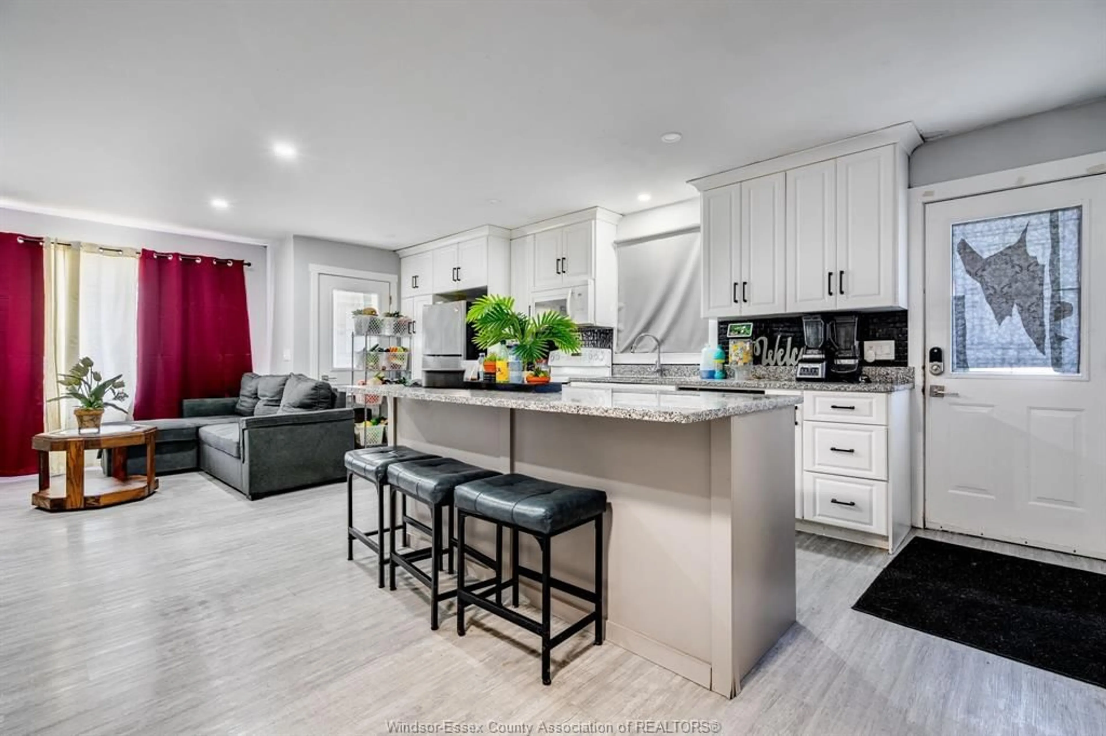 Open concept kitchen, ceramic/tile floor for 6 MARLENE Cres, Leamington Ontario N8H 4J7