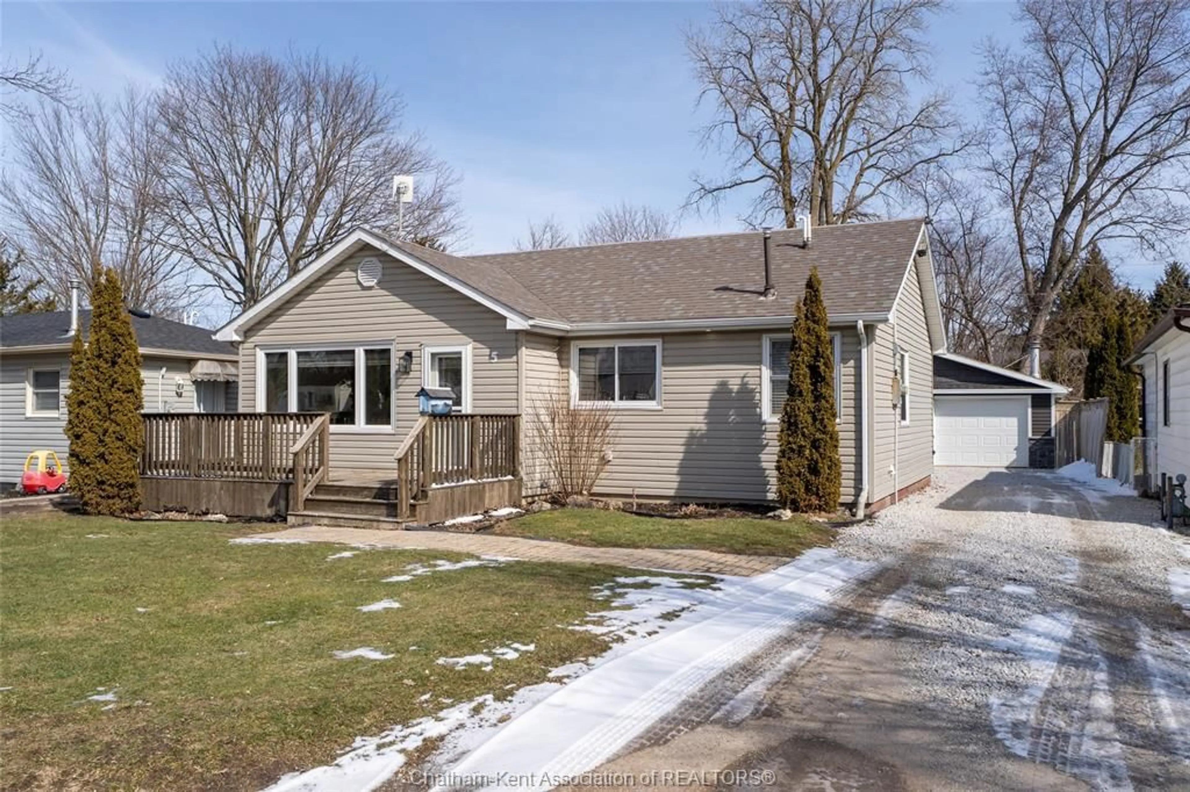 Home with vinyl exterior material, street for 5 Standaert Rd, Chatham Ontario N7M 5J7