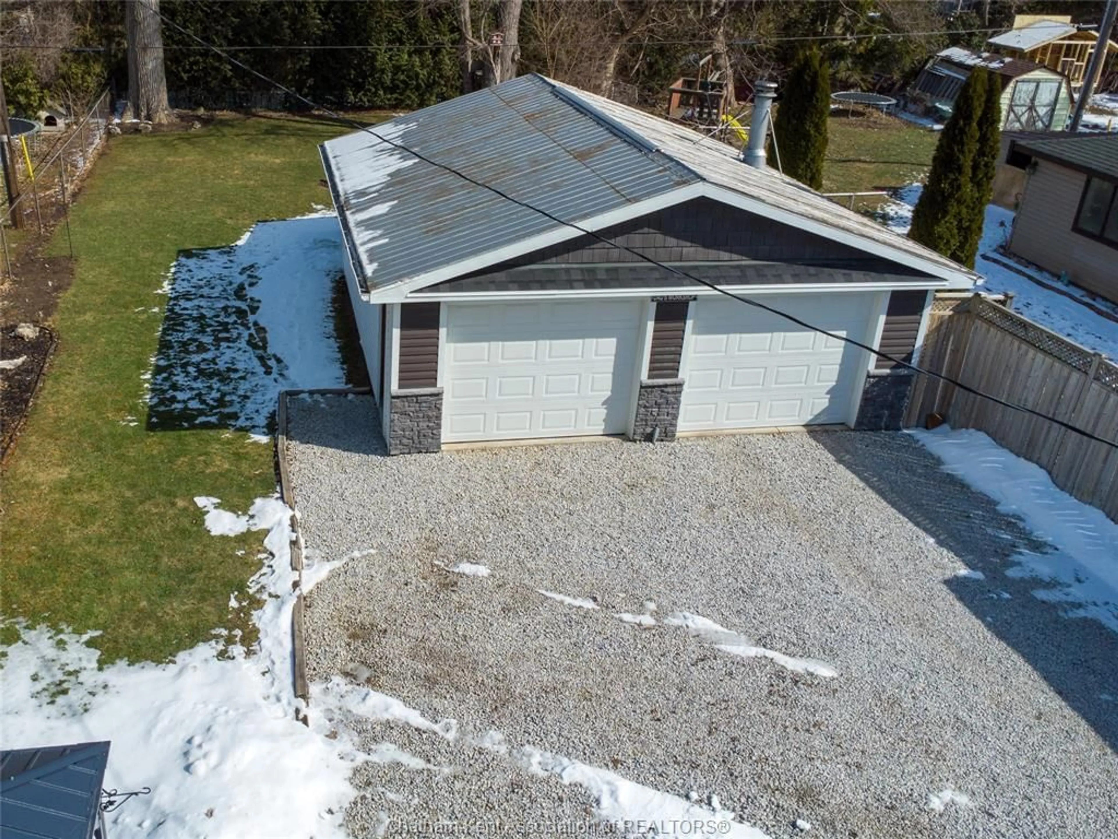 A pic from outside/outdoor area/front of a property/back of a property/a pic from drone, street for 5 Standaert Rd, Chatham Ontario N7M 5J7