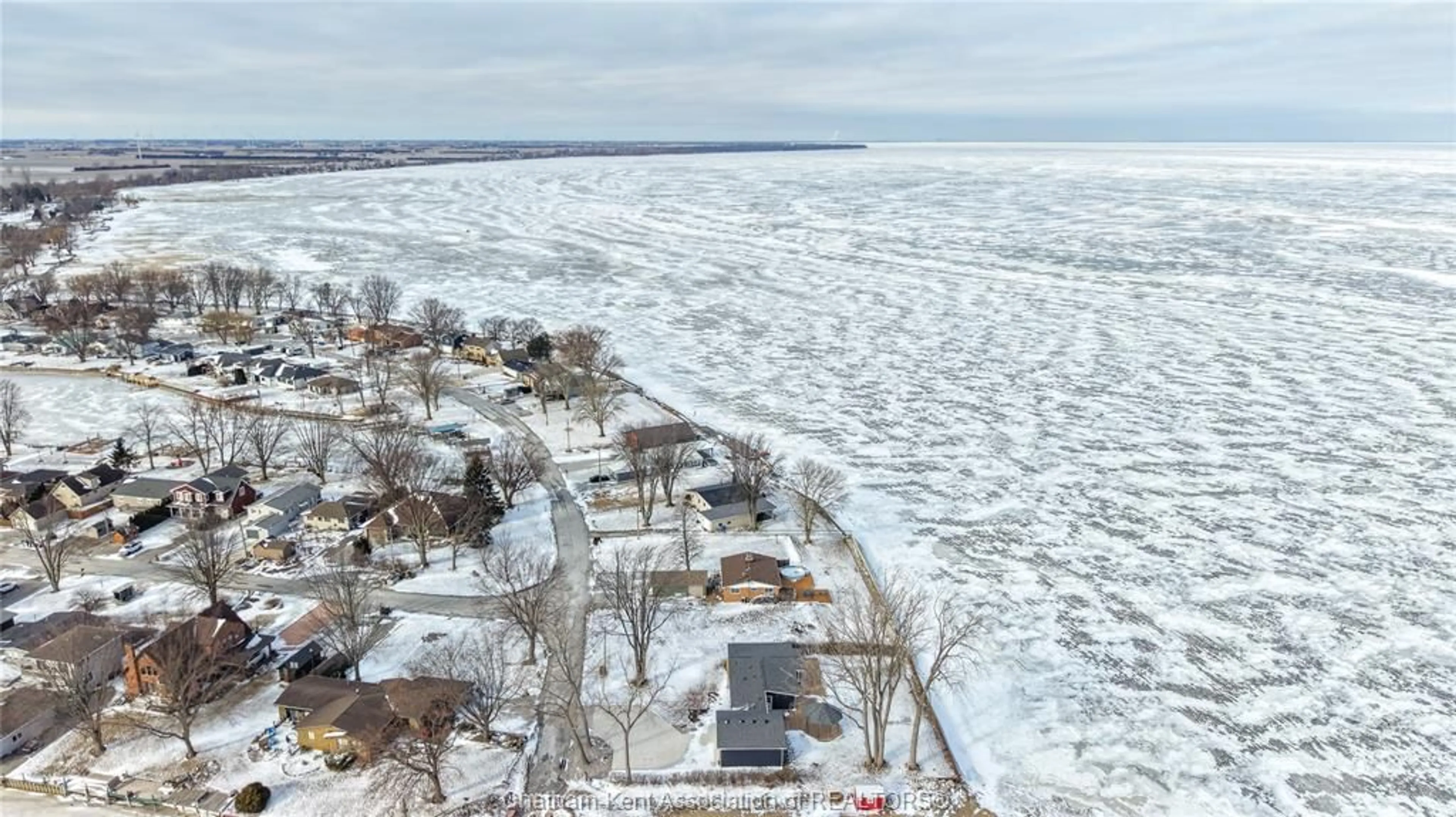 A pic from outside/outdoor area/front of a property/back of a property/a pic from drone, water/lake/river/ocean view for 85 ISLAND Cres, Lighthouse Cove Ontario N0P 2L0
