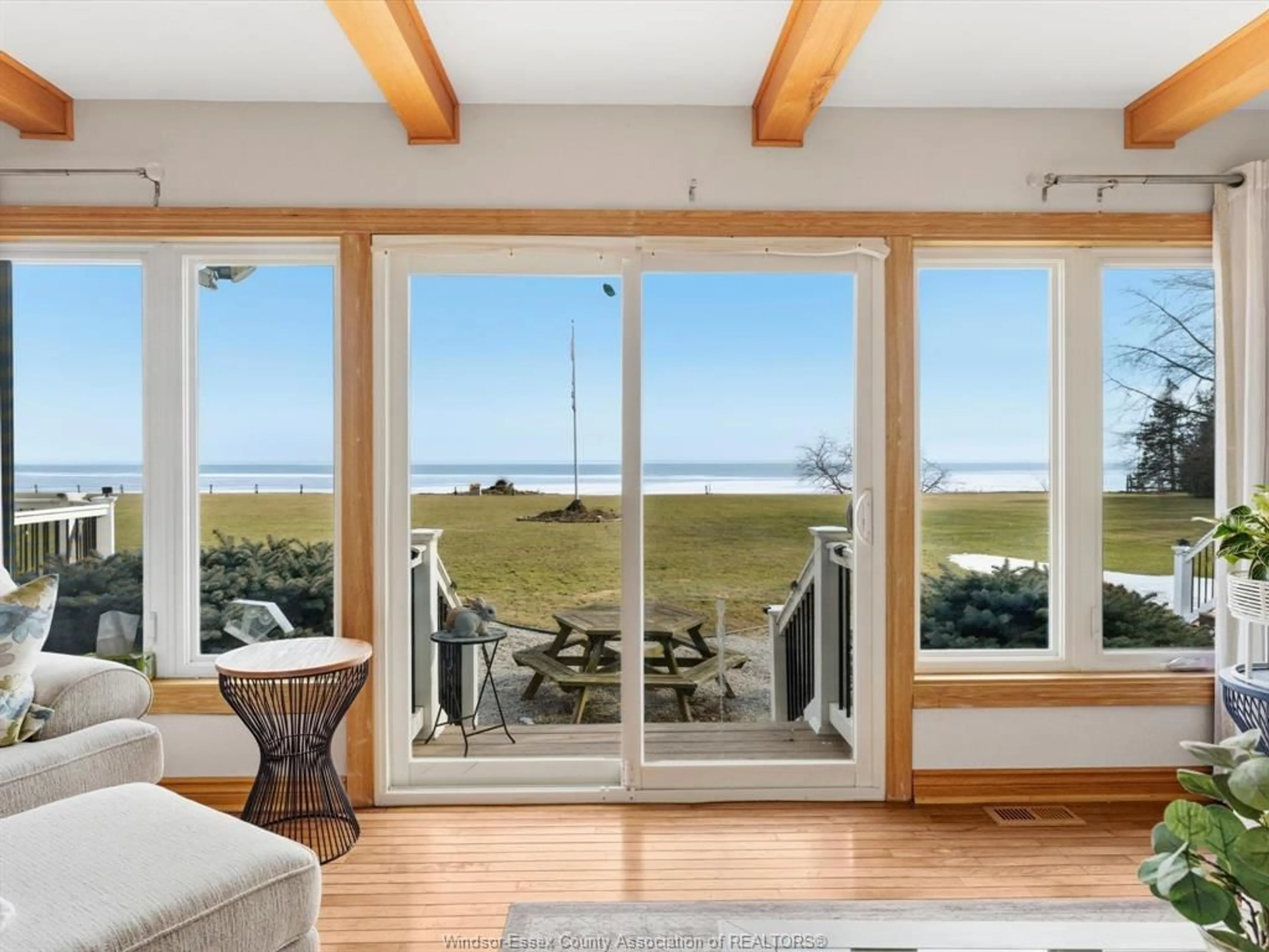 Indoor entryway for 7150 Talbot Trail, Dealtown Ontario N0P 1A0