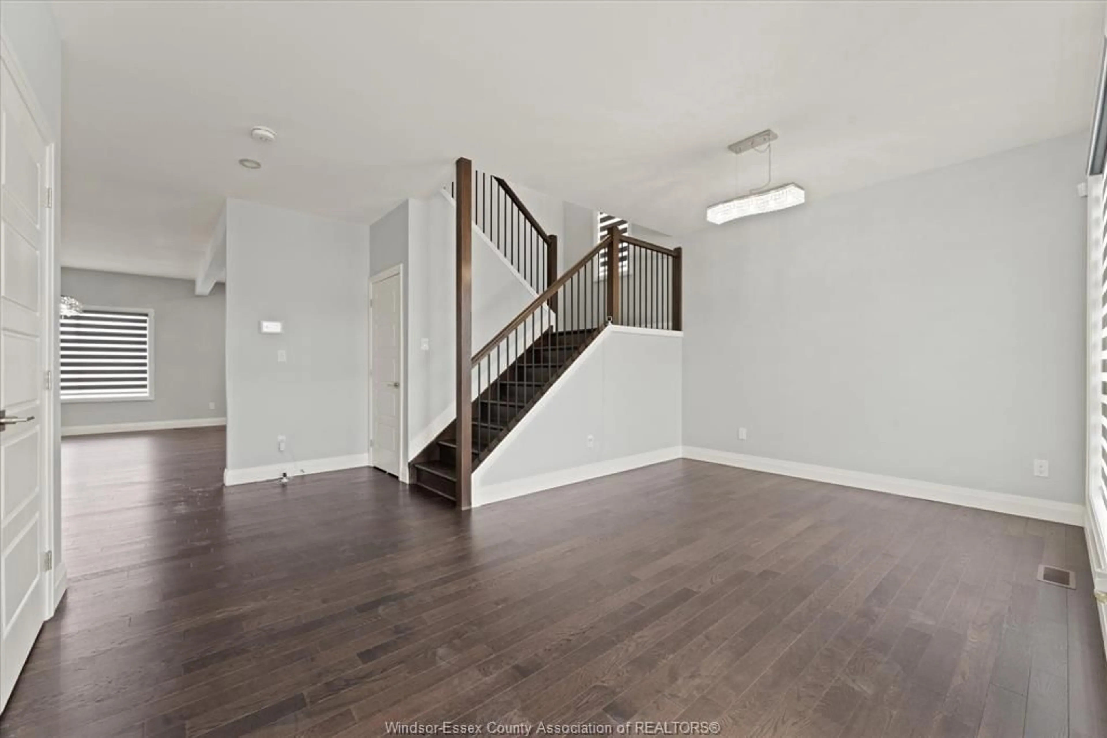 Unknown for 203 CLARKE St, Amherstburg Ontario N9V 0G5