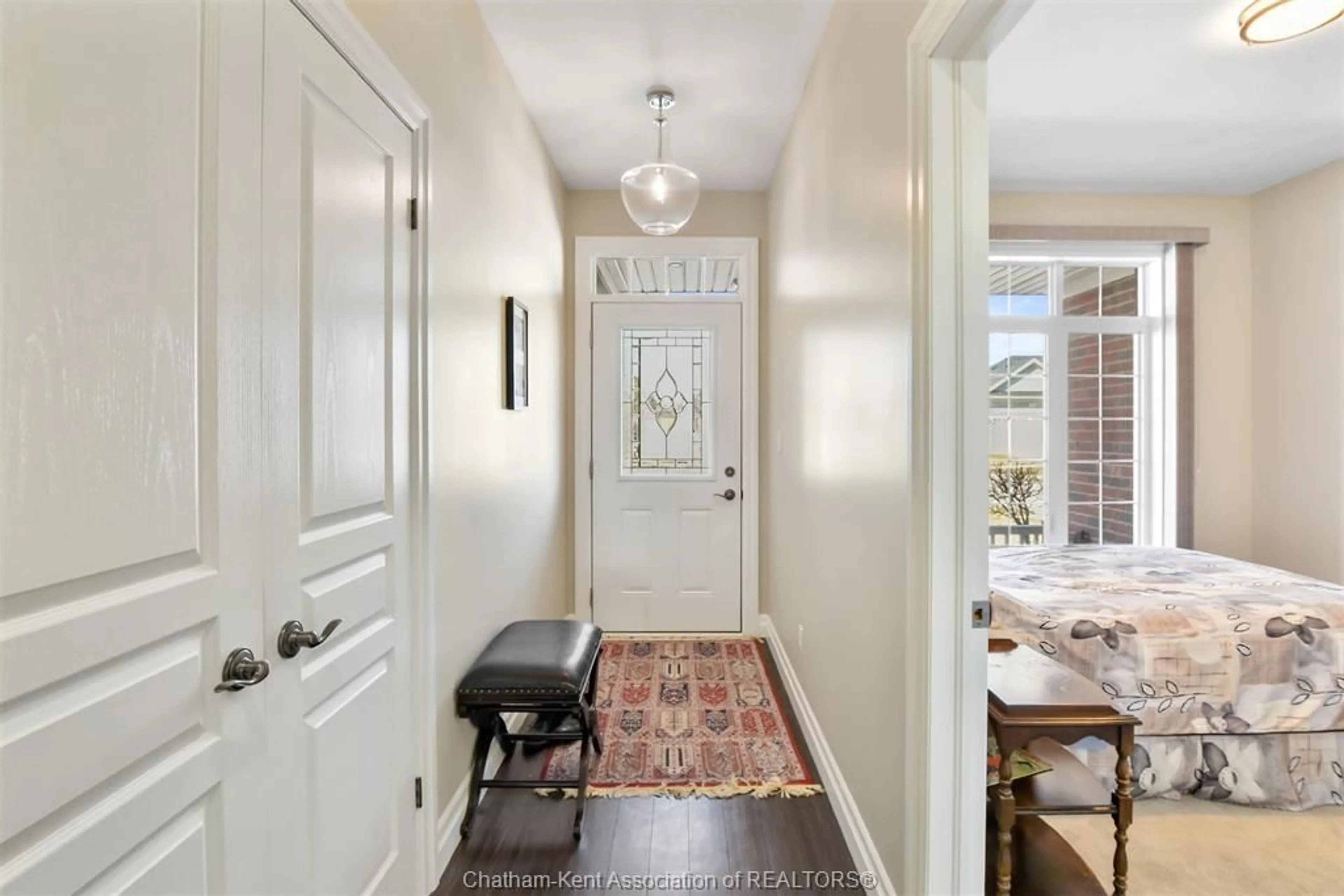 Indoor entryway for 38 Lanz Blvd, Blenheim Ontario N0P 1A0