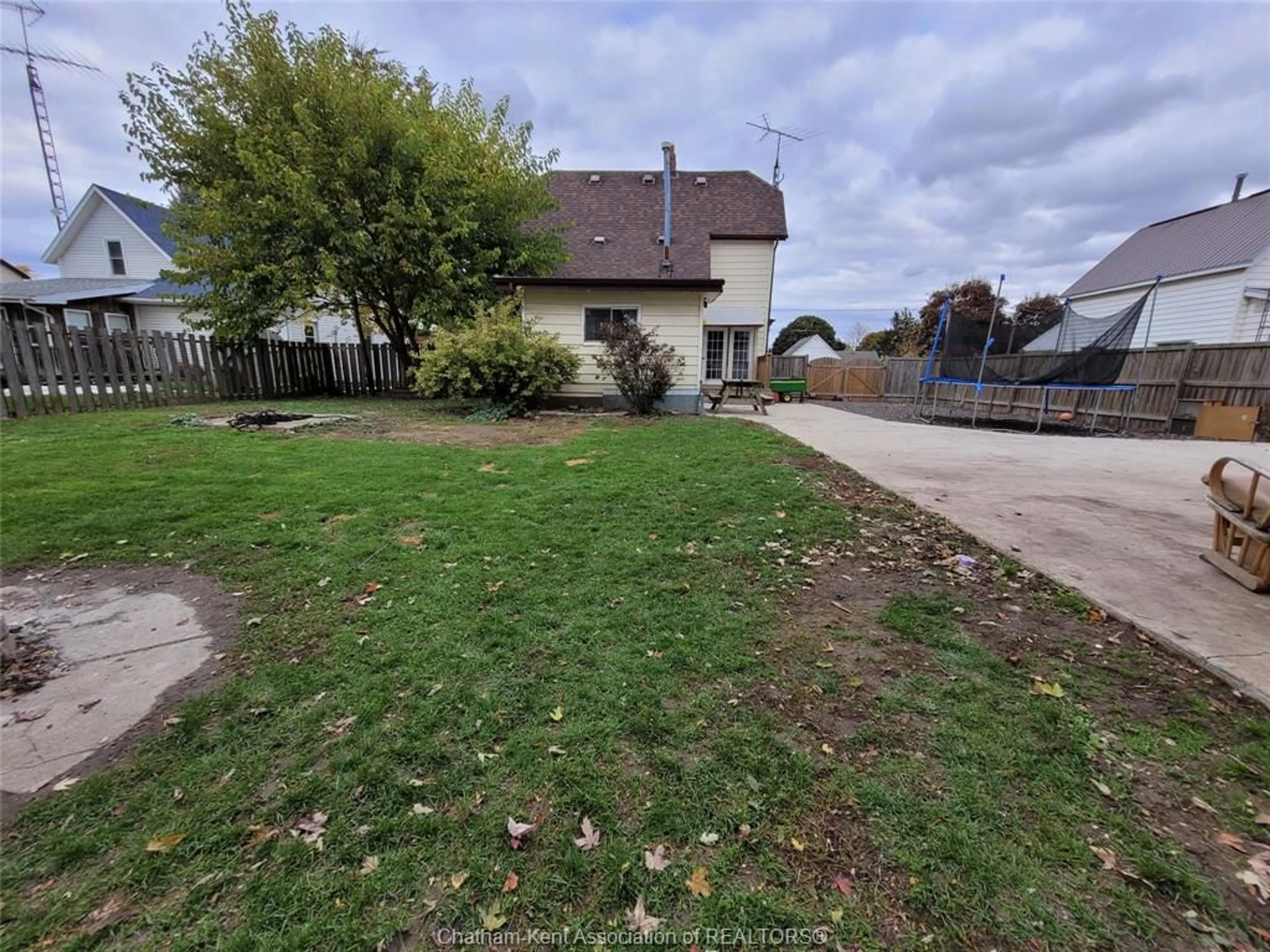 A pic from outside/outdoor area/front of a property/back of a property/a pic from drone, street for 13 JOHN PARK Line, Tupperville Ontario N0P 2M0