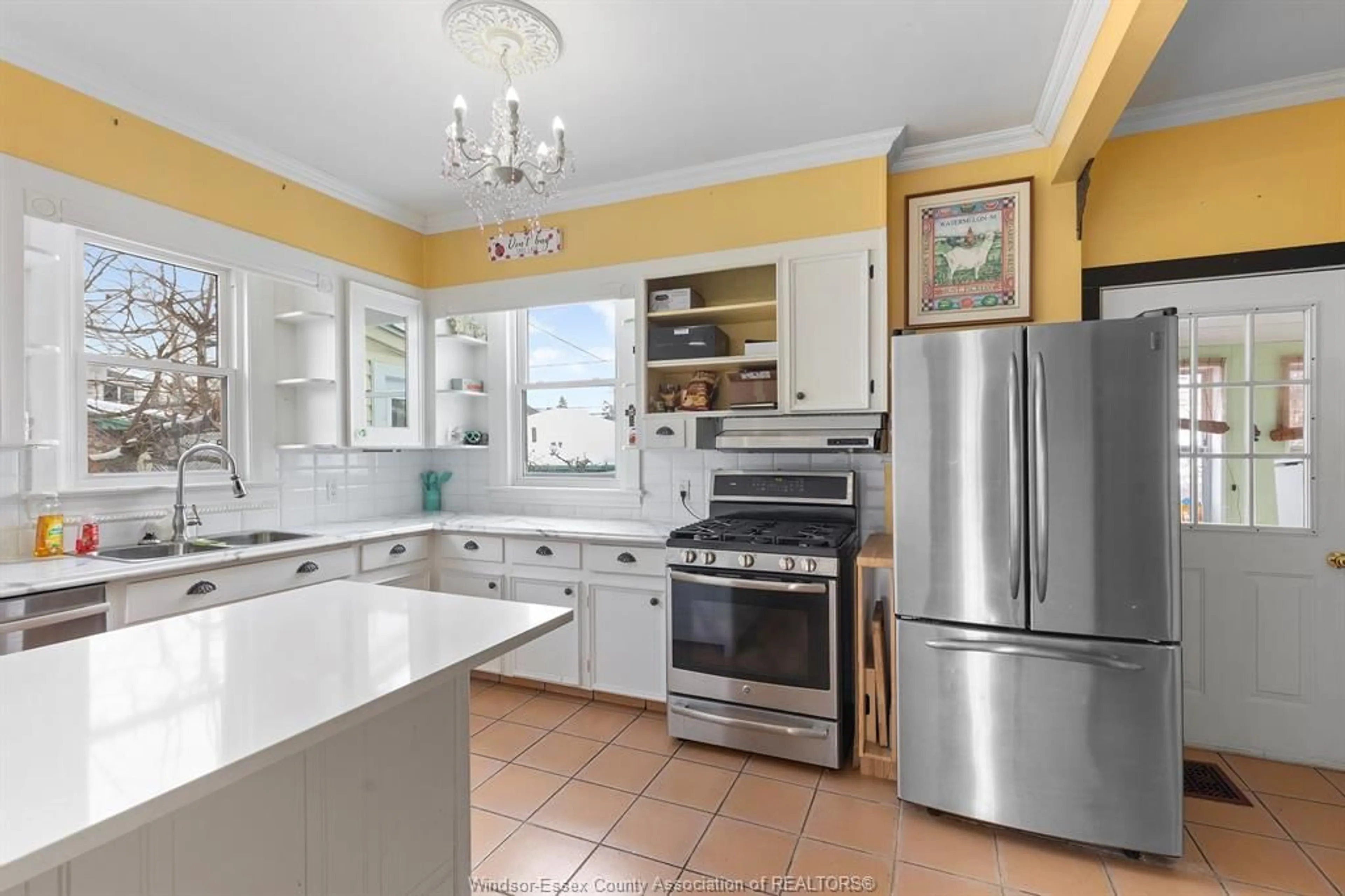 Open concept kitchen, ceramic/tile floor for 1232 JANETTE, Windsor Ontario N8X 1Y6