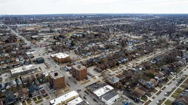 636-644 PARTINGTON Ave, Windsor 5