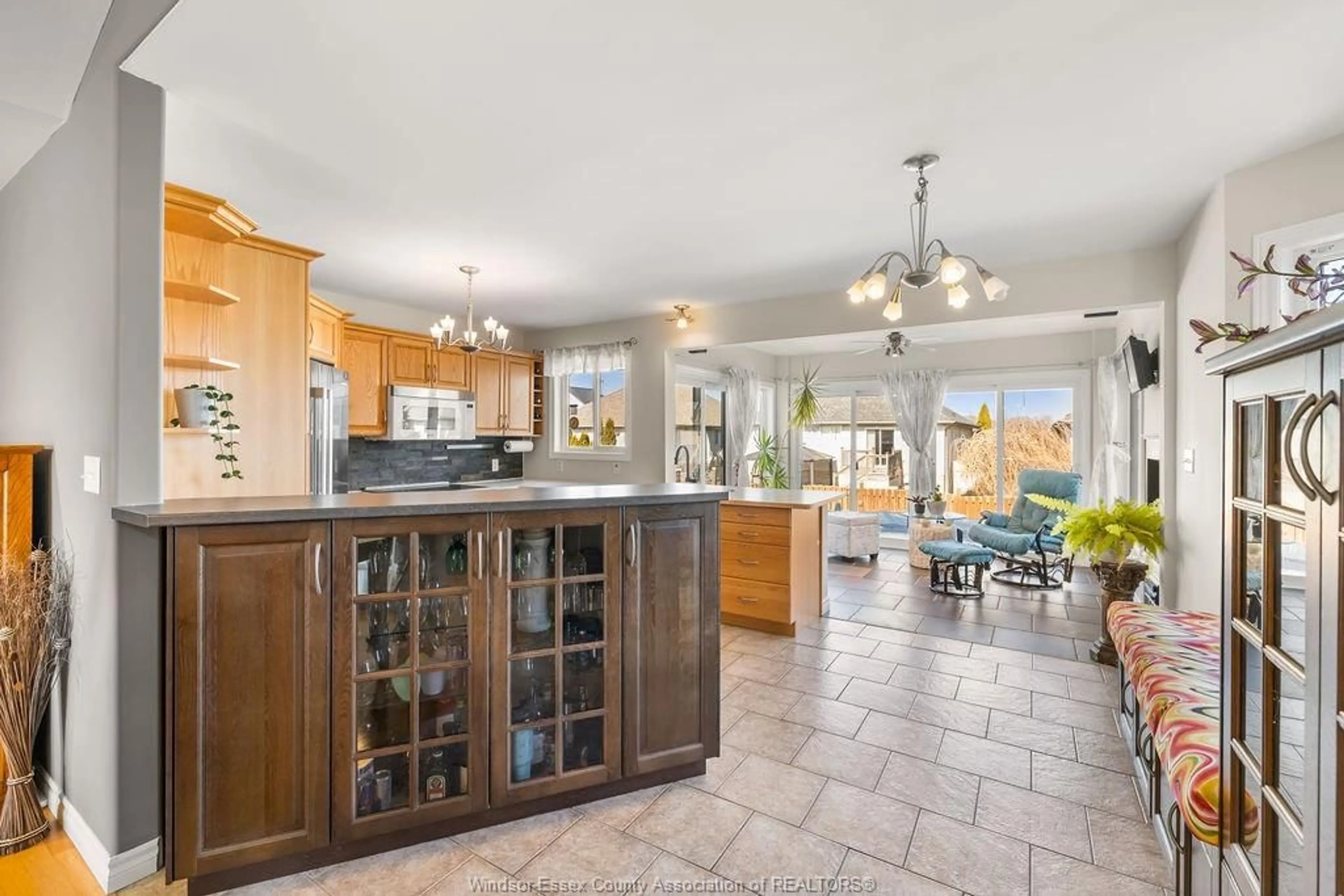 Open concept kitchen, ceramic/tile floor for 176 DIANE Cres, Lakeshore Ontario N9K 1G2