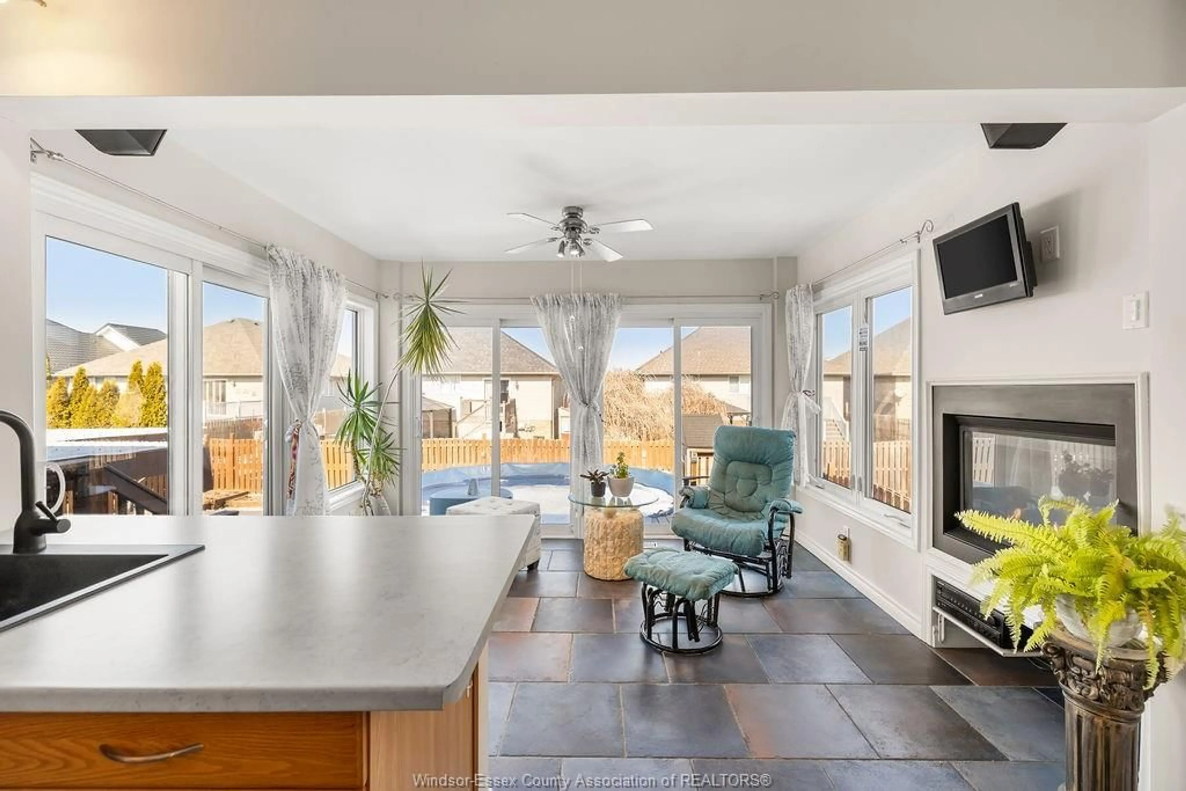 Open concept kitchen, ceramic/tile floor for 176 DIANE Cres, Lakeshore Ontario N9K 1G2