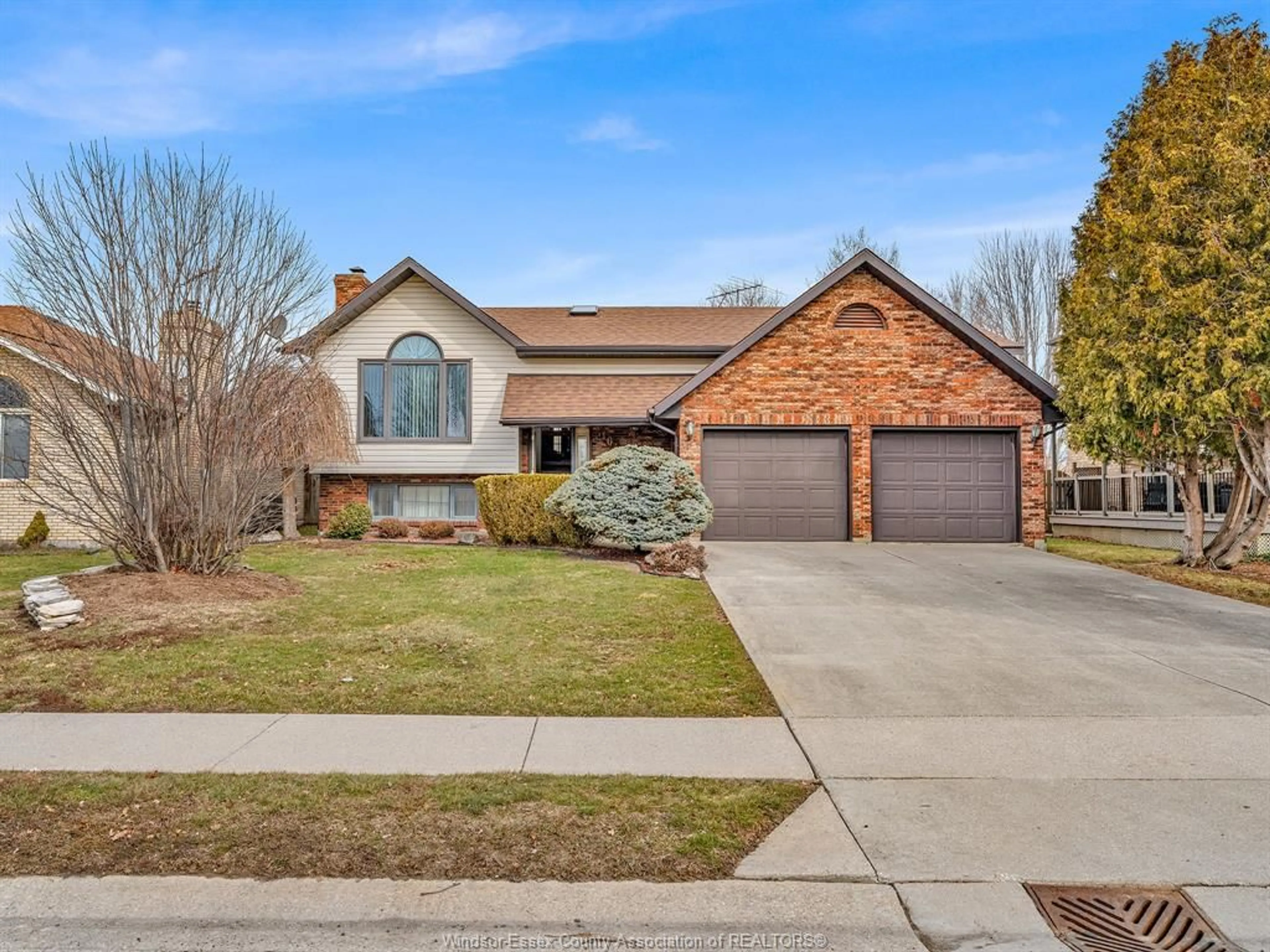 Home with brick exterior material, street for 1632 ELMWOOD, Lakeshore Ontario N0R 1A0