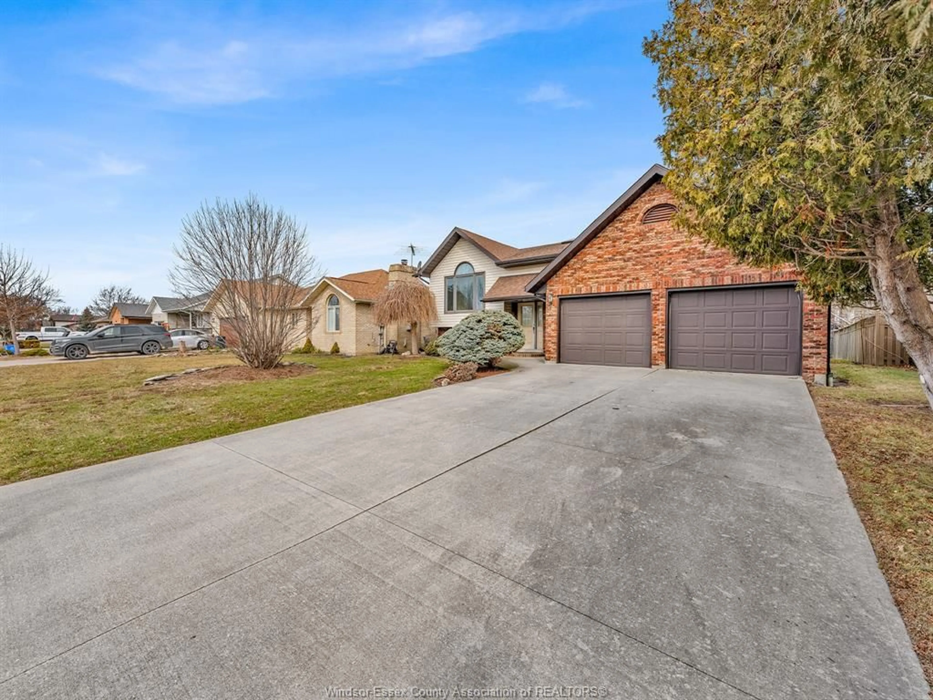 Unknown for 1632 ELMWOOD, Lakeshore Ontario N0R 1A0