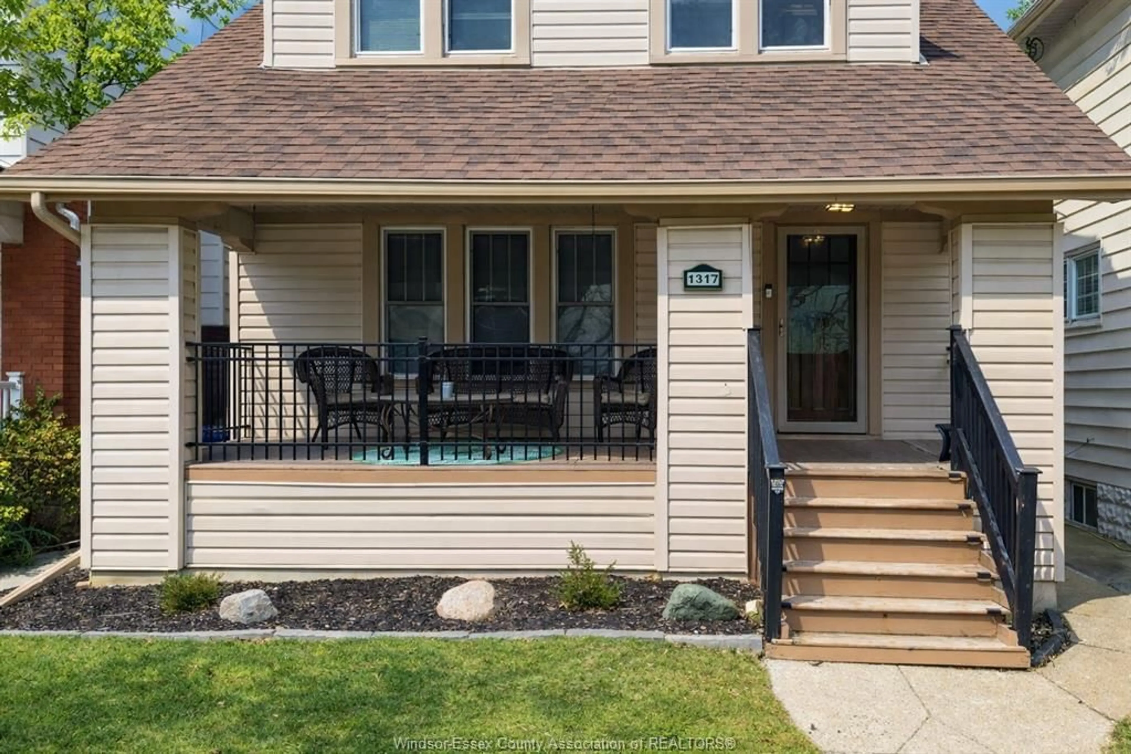 Home with vinyl exterior material, street for 1317 WINDERMERE, Windsor Ontario N8Y 3G1