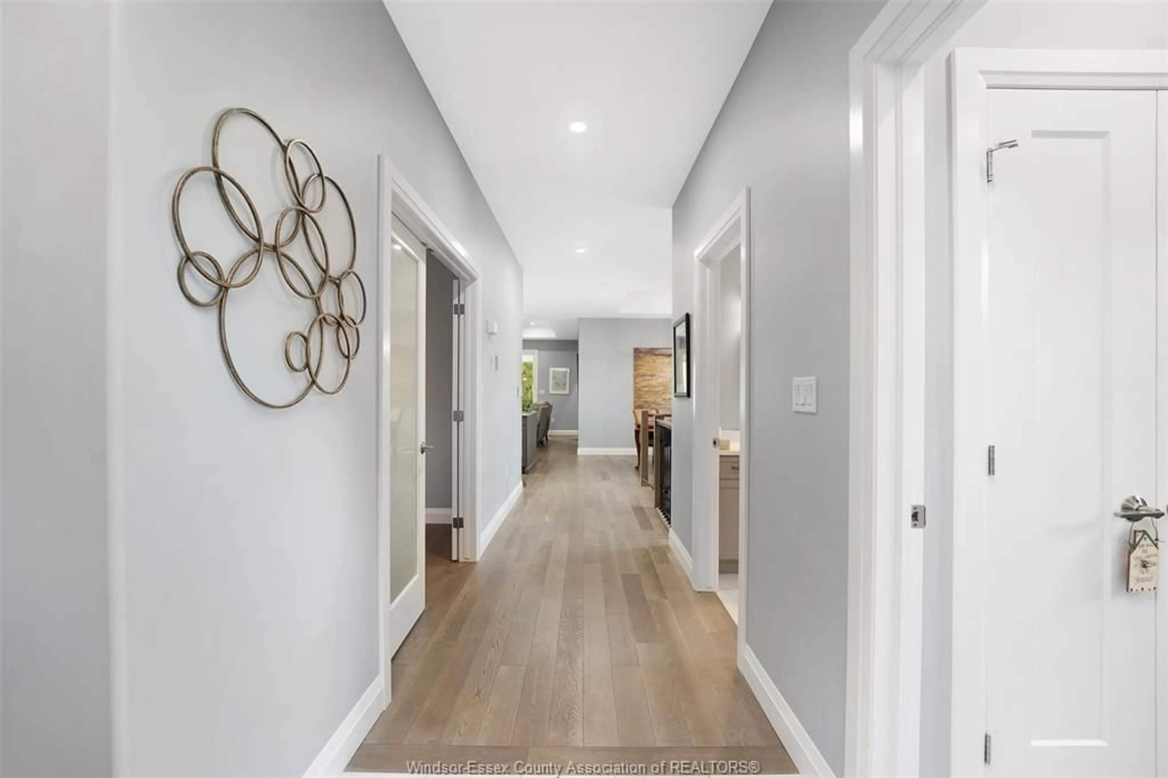 Indoor entryway for 3935 ORA St, Windsor Ontario N9G 0B3