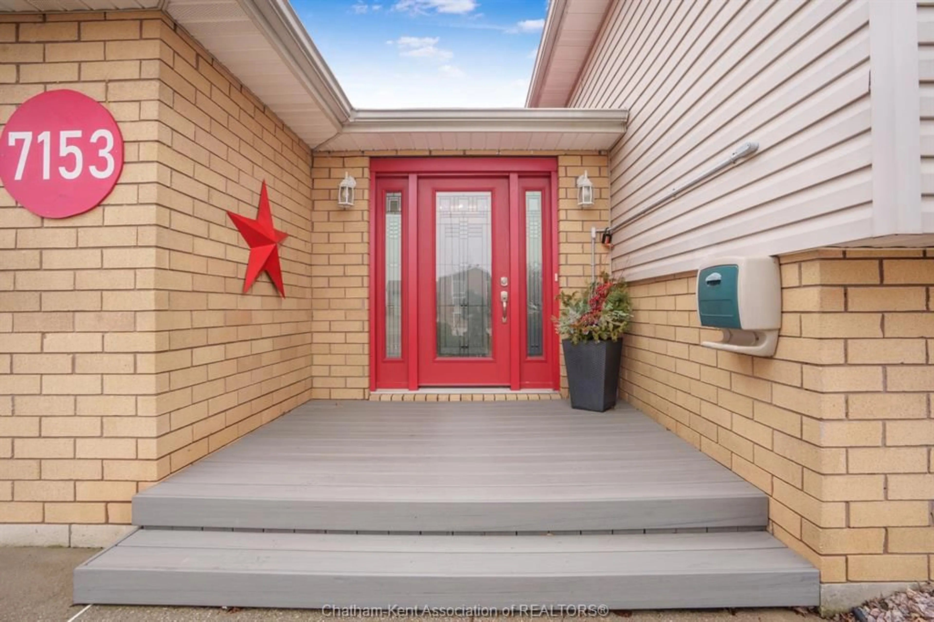 Unknown for 7153 William St, Comber Ontario N0P 1J0