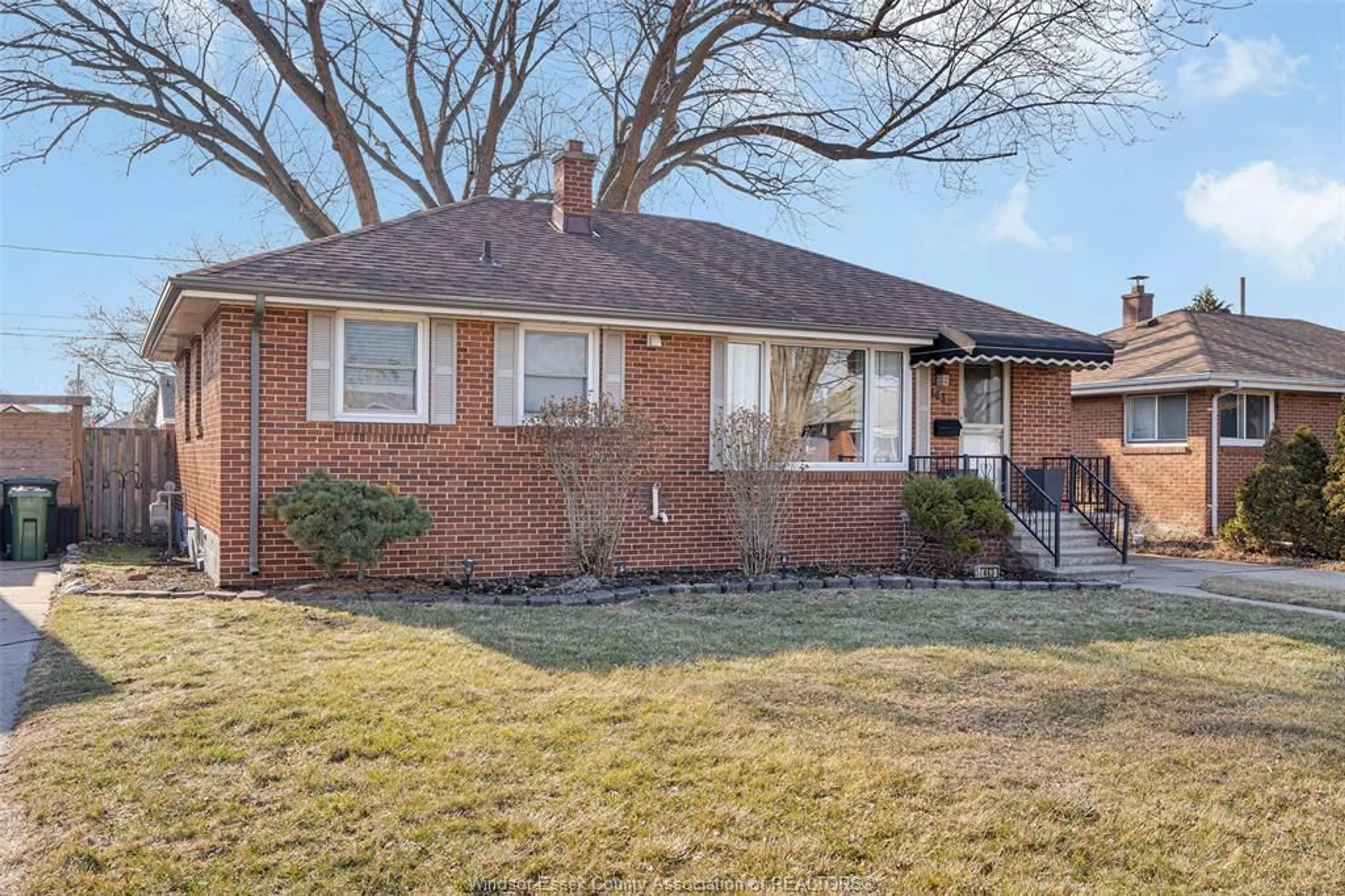 Home with brick exterior material, street for 463 ST. JOHN, Windsor Ontario N8S 3T8