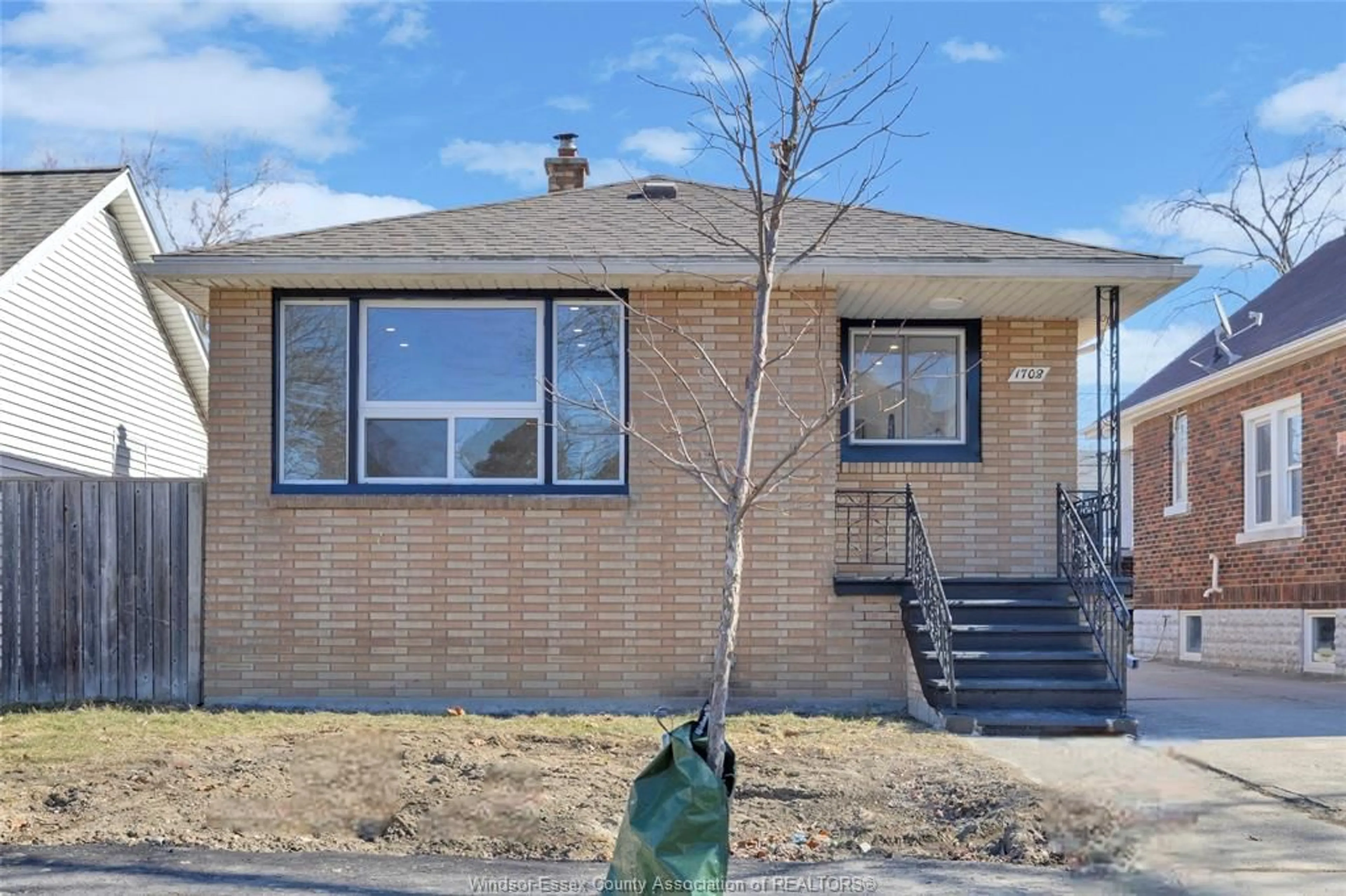 Home with brick exterior material, street for 1708 ST. LUKE, Windsor Ontario N8Y 3N6