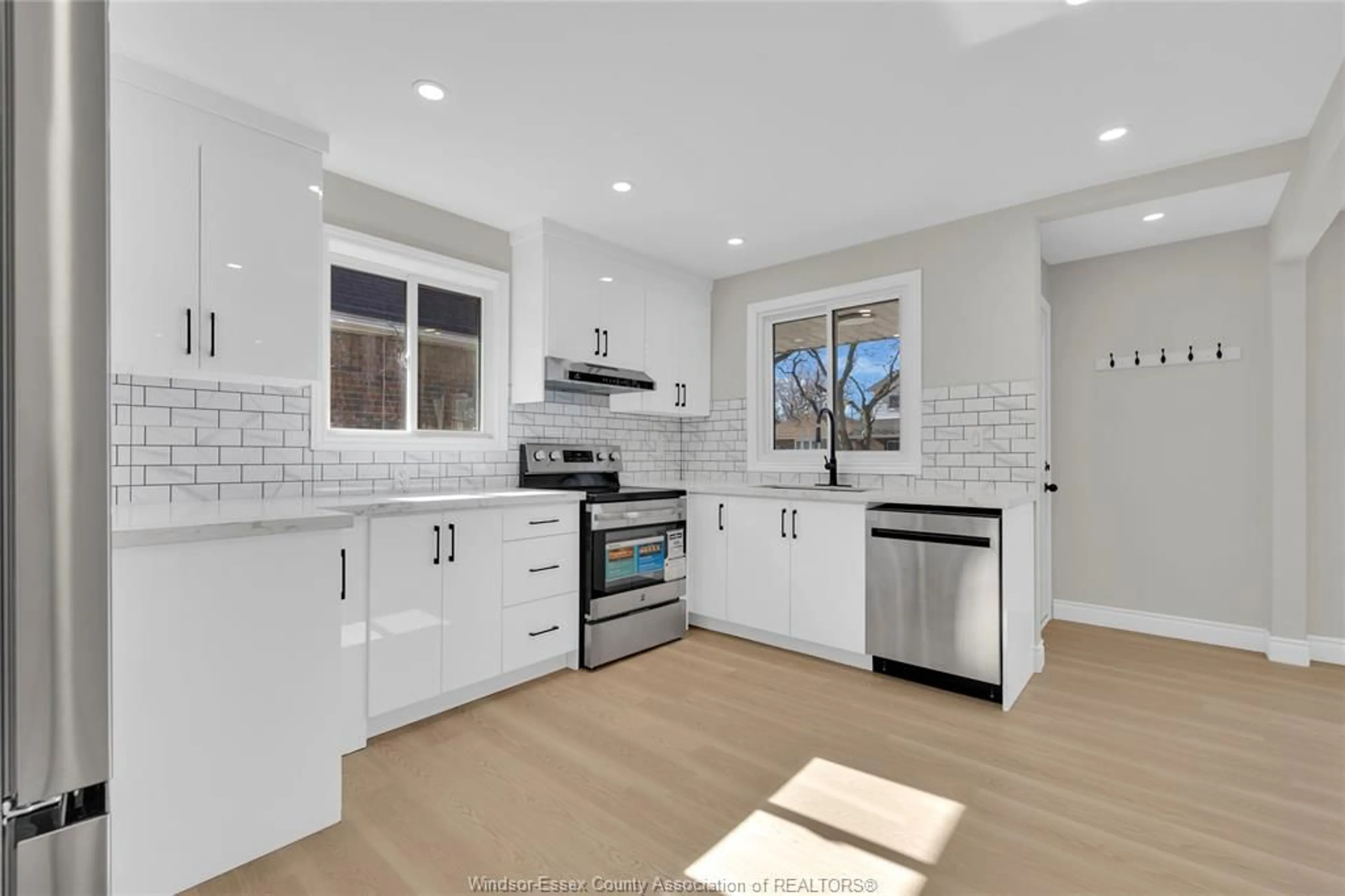 Open concept kitchen, ceramic/tile floor for 1708 ST. LUKE, Windsor Ontario N8Y 3N6