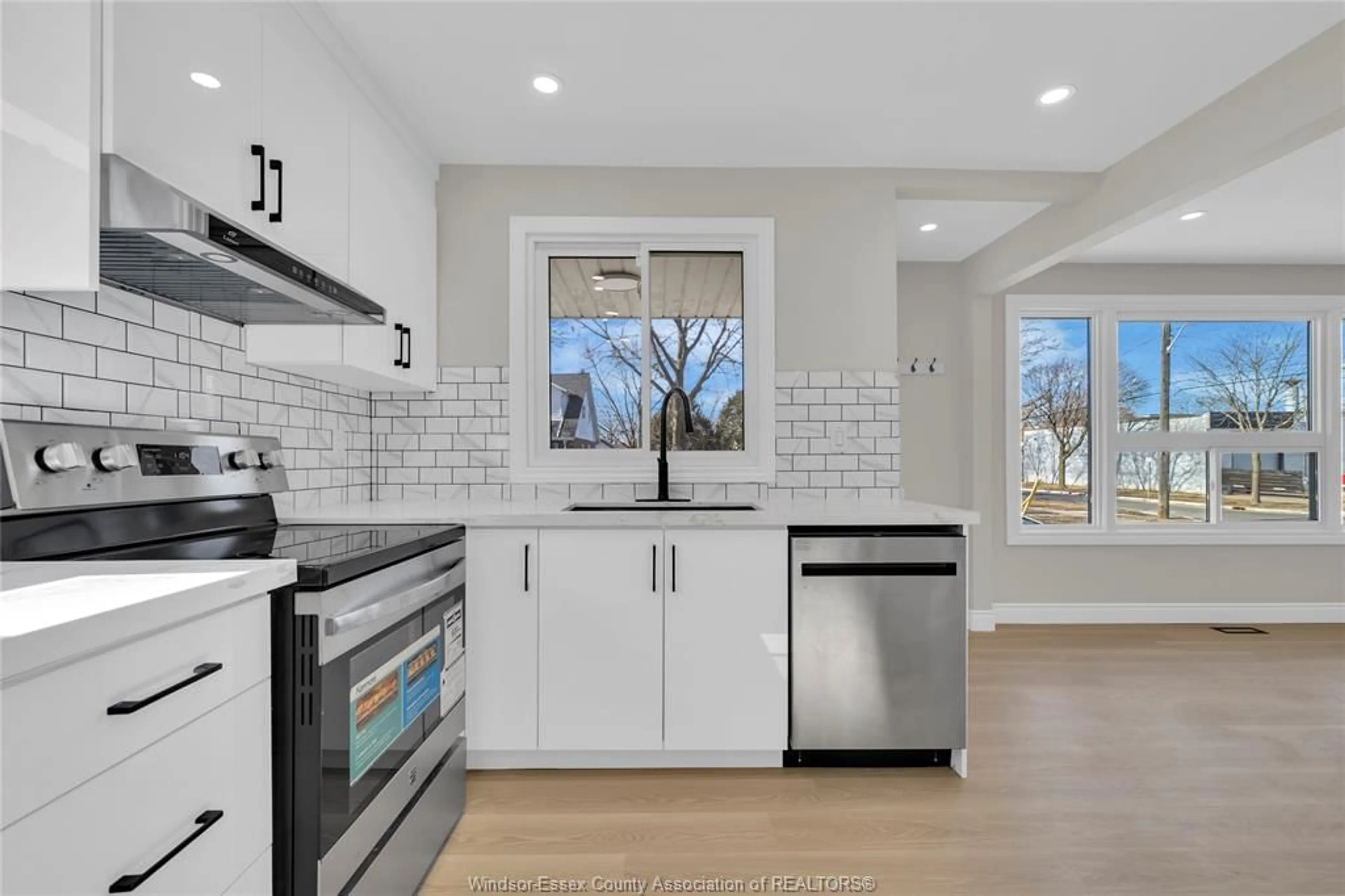 Open concept kitchen, ceramic/tile floor for 1708 ST. LUKE, Windsor Ontario N8Y 3N6