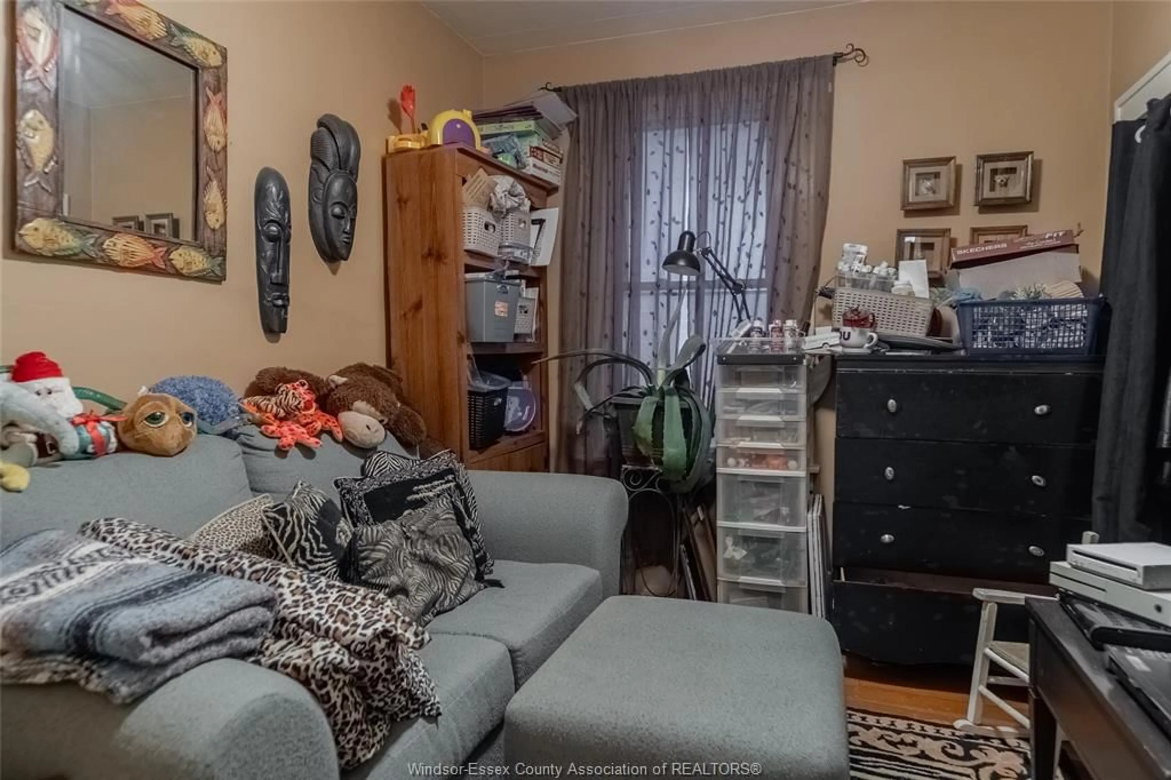 A pic of a room for 1341-43 Benjamin Ave, Windsor Ontario N8X 3L3