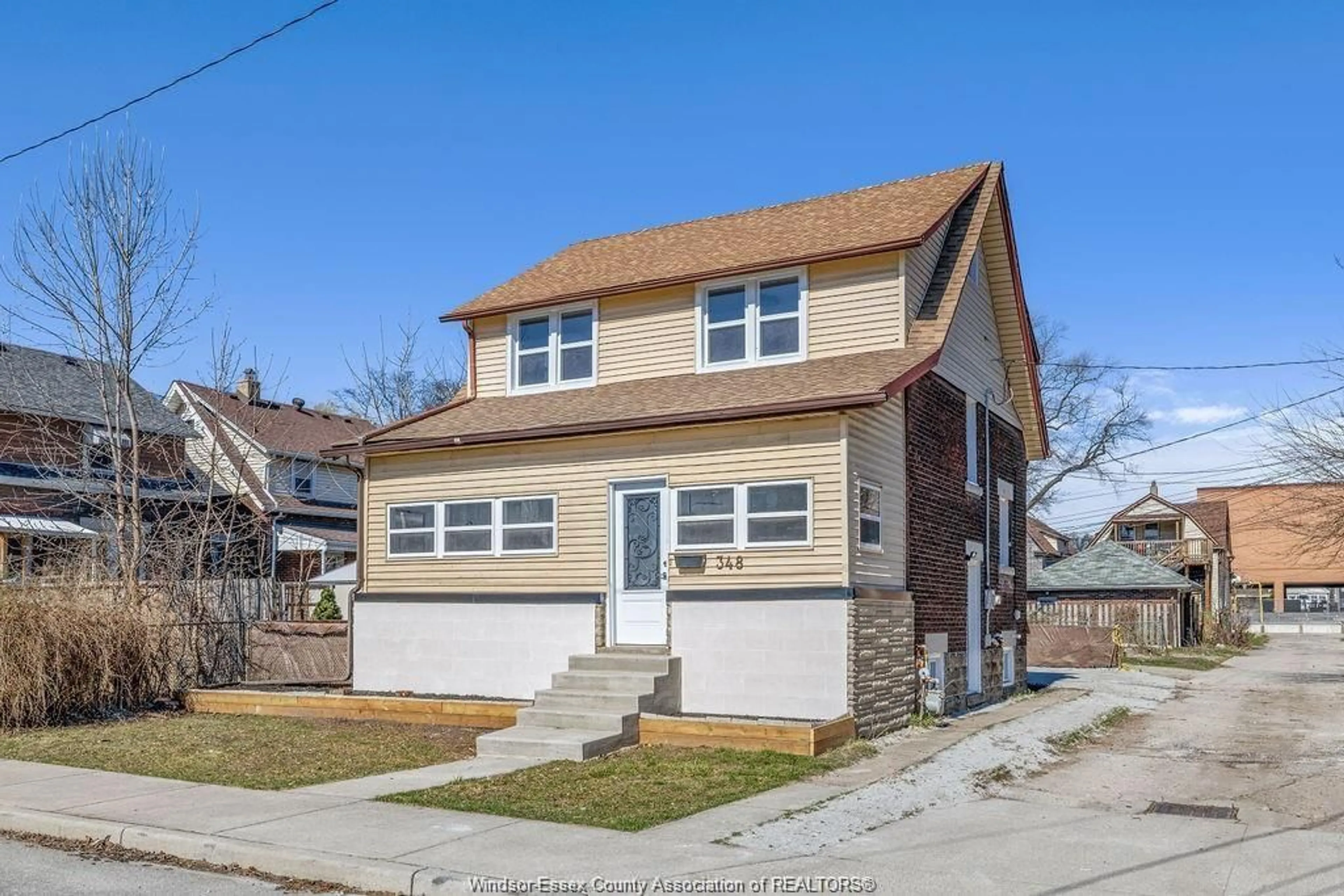 Unknown for 348 CAROLINE, Windsor Ontario N9A 6A4