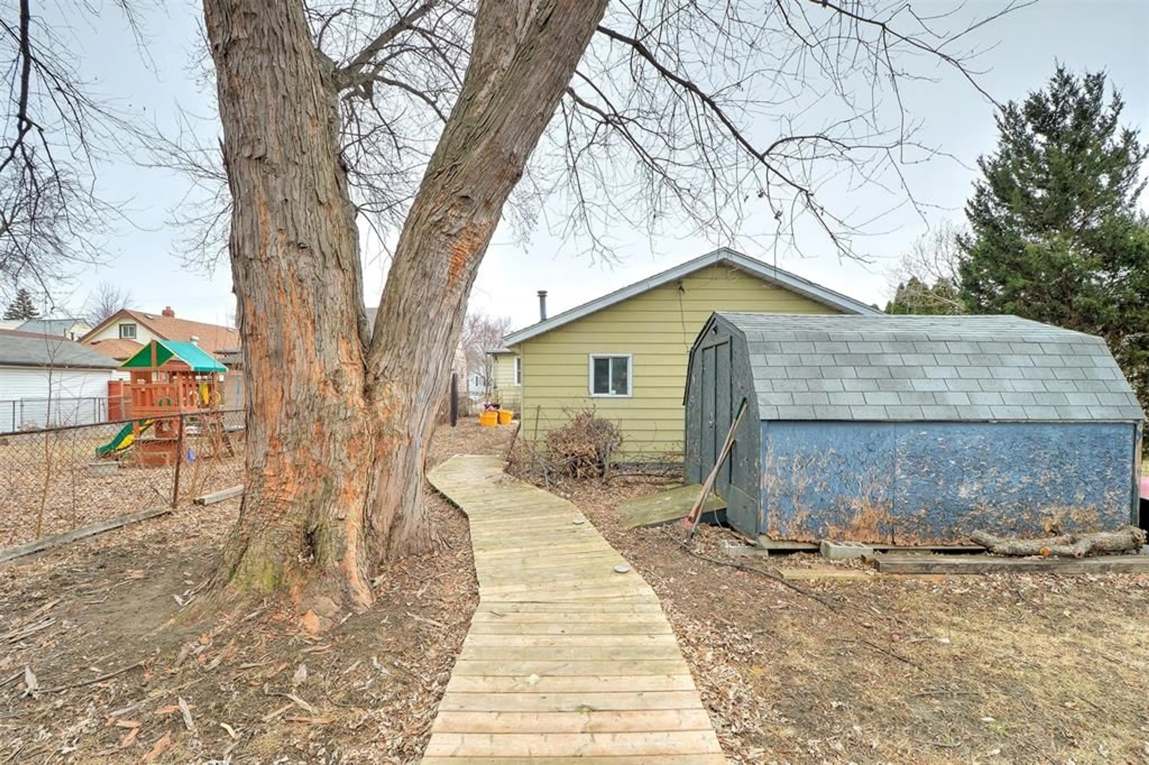 Shed for 1927 Balfour Blvd, Windsor Ontario N8T 2S4